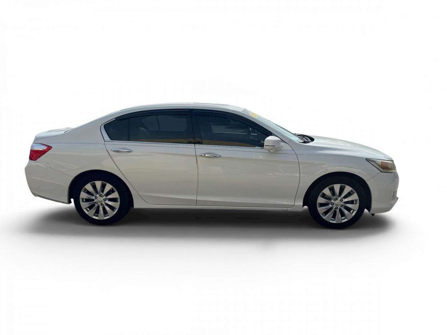 2013 Honda Accord Touring V6 Sedan (1HGCR3F93DA) with an 3.5L V6 SOHC 24V engine, 6-Speed Automatic transmission, located at 16710 Clay Rd., Houston, TX, 77084, (281) 859-7900, 29.834864, -95.656166- Photo#2