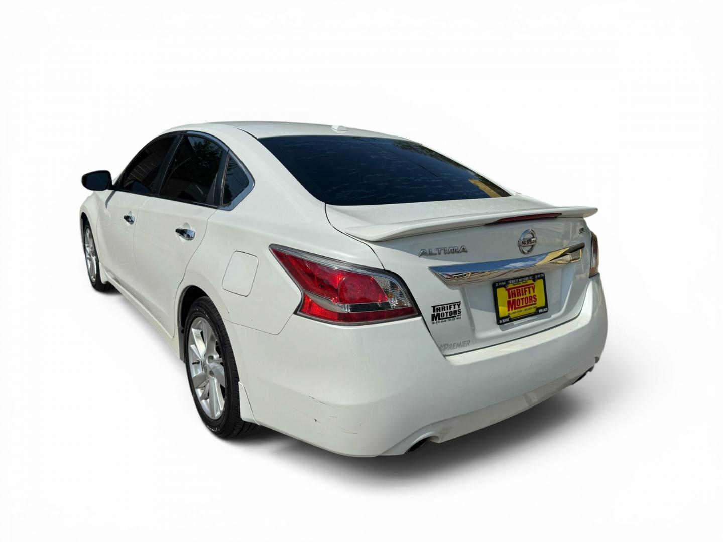 2015 Nissan Altima 2.5 S (1N4AL3AP8FN) with an 2.5L L4 DOHC 16V engine, CVT transmission, located at 16710 Clay Rd., Houston, TX, 77084, (281) 859-7900, 29.834864, -95.656166- Photo#5
