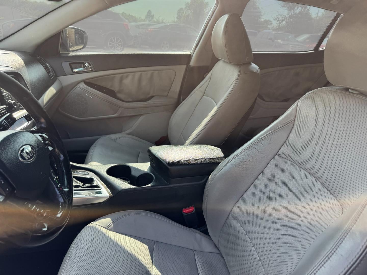 2013 Kia Optima EX (5XXGN4A73DG) with an 2.4L L4 DOHC 16V engine, 6-Speed Automatic transmission, located at 16710 Clay Rd., Houston, TX, 77084, (281) 859-7900, 29.834864, -95.656166- Photo#10
