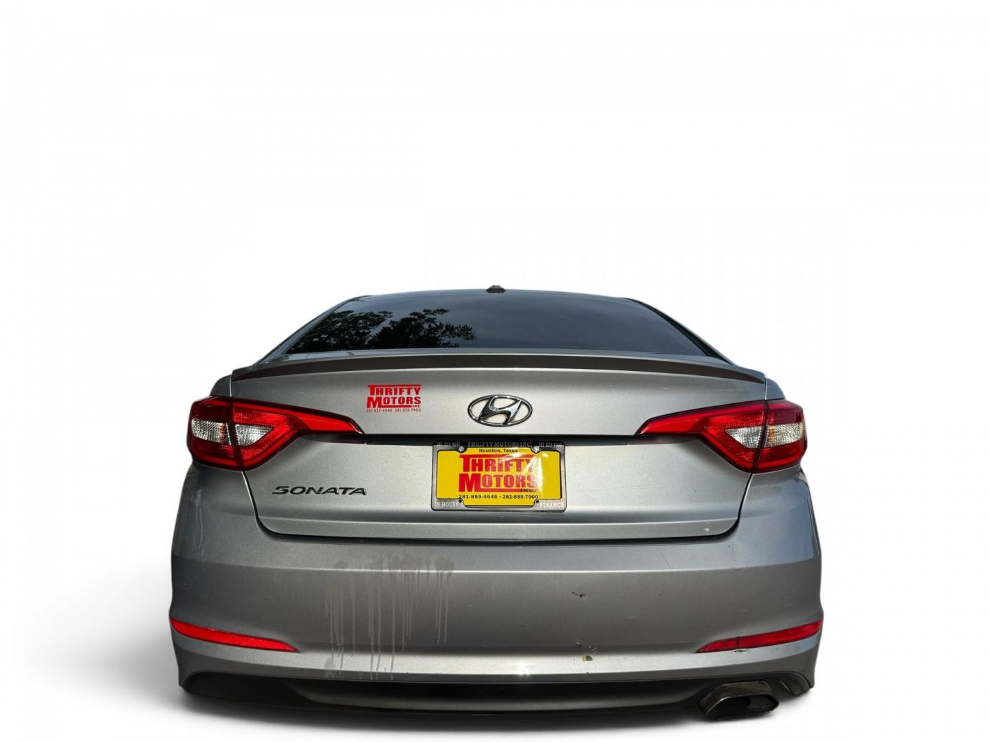 2017 Hyundai Sonata SE (5NPE24AF2HH) with an 2.4L L4 DOHC 16V engine, 7A transmission, located at 16710 Clay Rd., Houston, TX, 77084, (281) 859-7900, 29.834864, -95.656166- Photo#4
