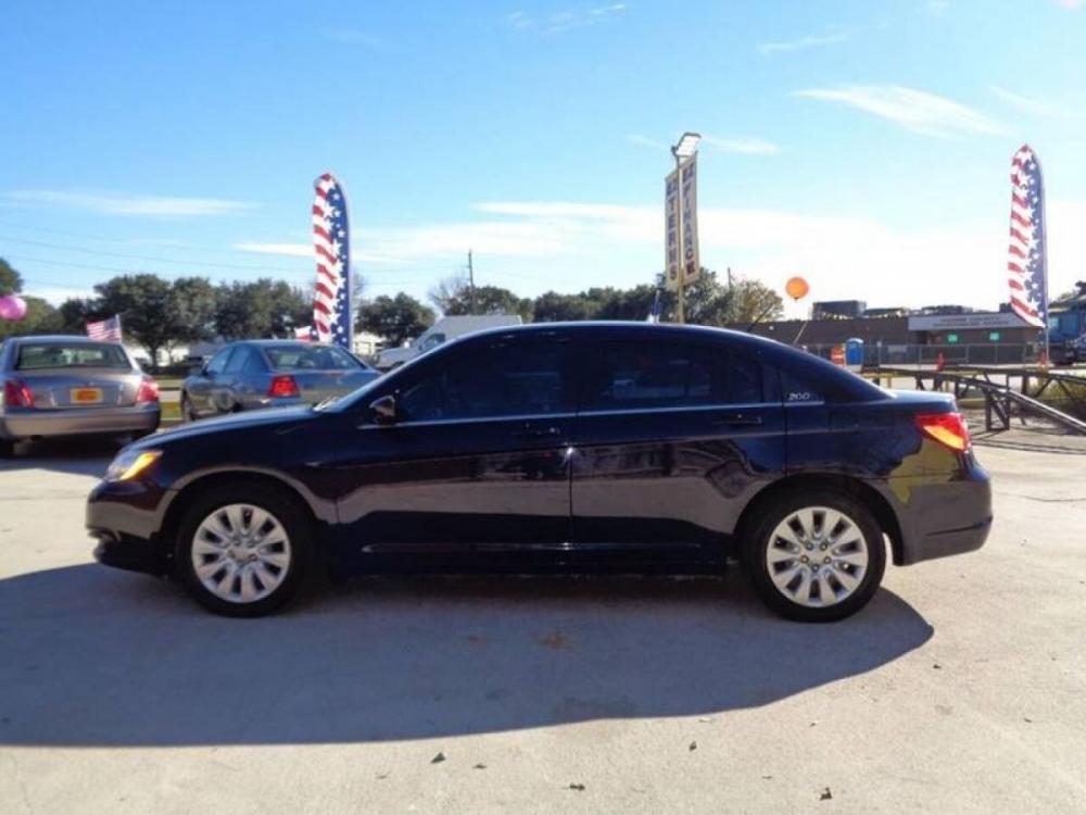 2014 Blue Chrysler 200 (1C3CCBAB6EN) with an 2.4L I4 2.4L I4 engine, Automatic 6-Speed transmission, located at 4509 Highway 6 North, Houston, TX, 77084, (281) 859-4646, 29.848997, -95.645760 - Photo #5