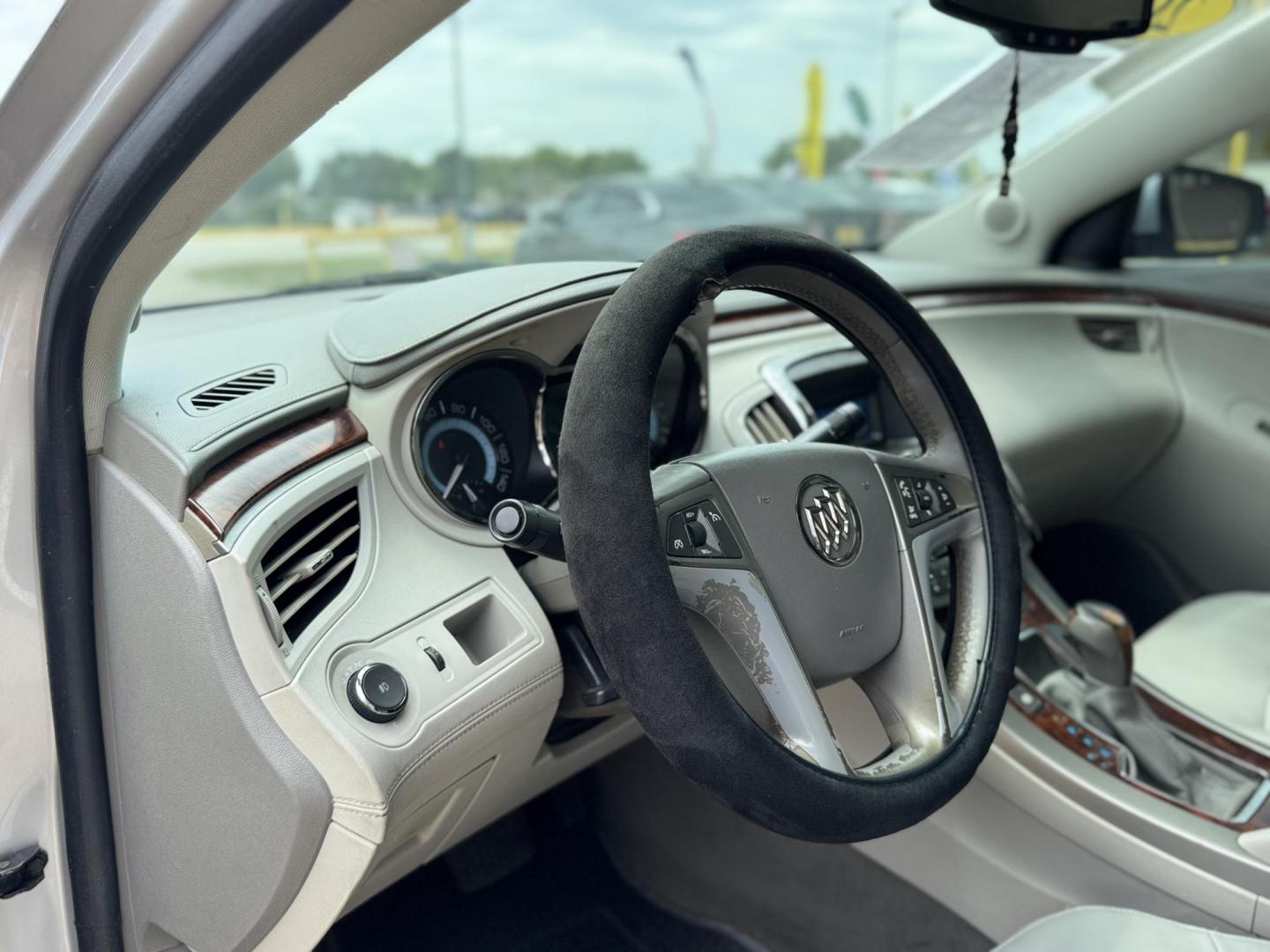 2011 /GRAY Buick LaCrosse CXL FWD (1G4GC5GD9BF) with an 3.6L V6 DOHC 24V engine, 6-Speed Automatic Overdrive transmission, located at 16710 Clay Rd., Houston, TX, 77084, (281) 859-7900, 29.834864, -95.656166 - LOW DOWN......LOW PAYMENTS..... WE DO ALL KINGS OF BAD CREDIT - Photo#12