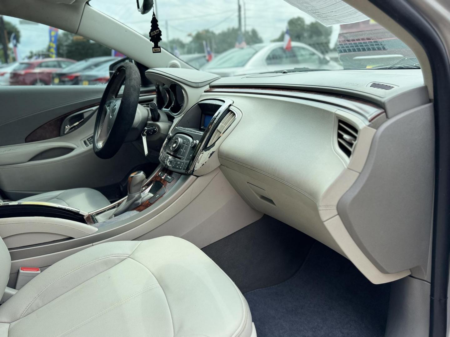 2011 /GRAY Buick LaCrosse CXL FWD (1G4GC5GD9BF) with an 3.6L V6 DOHC 24V engine, 6-Speed Automatic Overdrive transmission, located at 16710 Clay Rd., Houston, TX, 77084, (281) 859-7900, 29.834864, -95.656166 - LOW DOWN......LOW PAYMENTS..... WE DO ALL KINGS OF BAD CREDIT - Photo#17