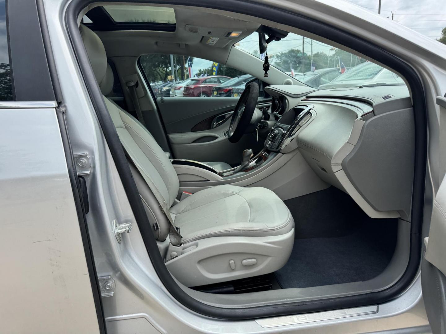 2011 /GRAY Buick LaCrosse CXL FWD (1G4GC5GD9BF) with an 3.6L V6 DOHC 24V engine, 6-Speed Automatic Overdrive transmission, located at 16710 Clay Rd., Houston, TX, 77084, (281) 859-7900, 29.834864, -95.656166 - LOW DOWN......LOW PAYMENTS..... WE DO ALL KINGS OF BAD CREDIT - Photo#18