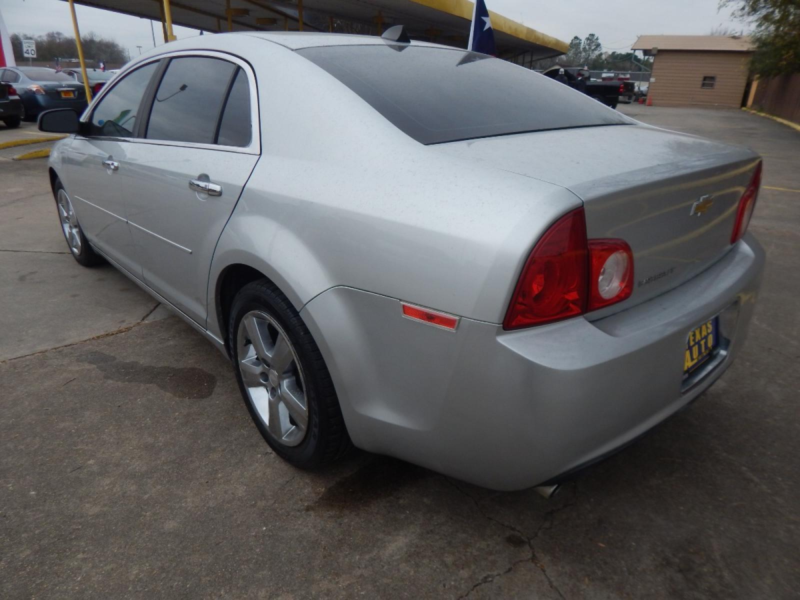 2012 Gray Chevrolet Malibu 2LT (1G1ZD5EU6CF) with an 2.4L L4 DOHC 16V FFV engine, 6-Speed Automatic transmission, located at 16710 Clay Rd., Houston, TX, 77084, (281) 859-7900, 29.834864, -95.656166 - Photo #5