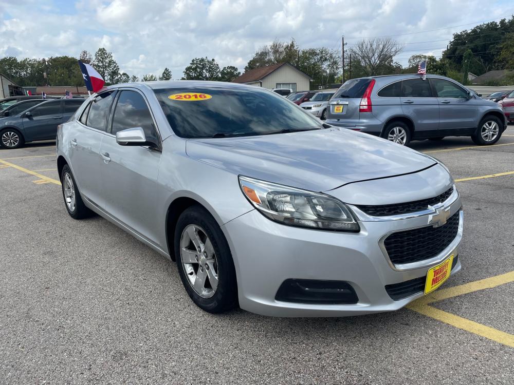 2016 Gray Chevrolet Malibu Limited 1LT (1G11C5SAXGF) with an 2.5L L4 DOHC 16V engine, 6A transmission, located at 16710 Clay Rd., Houston, TX, 77084, (281) 859-7900, 29.834864, -95.656166 - Low Down. Low Payments. - Photo #1