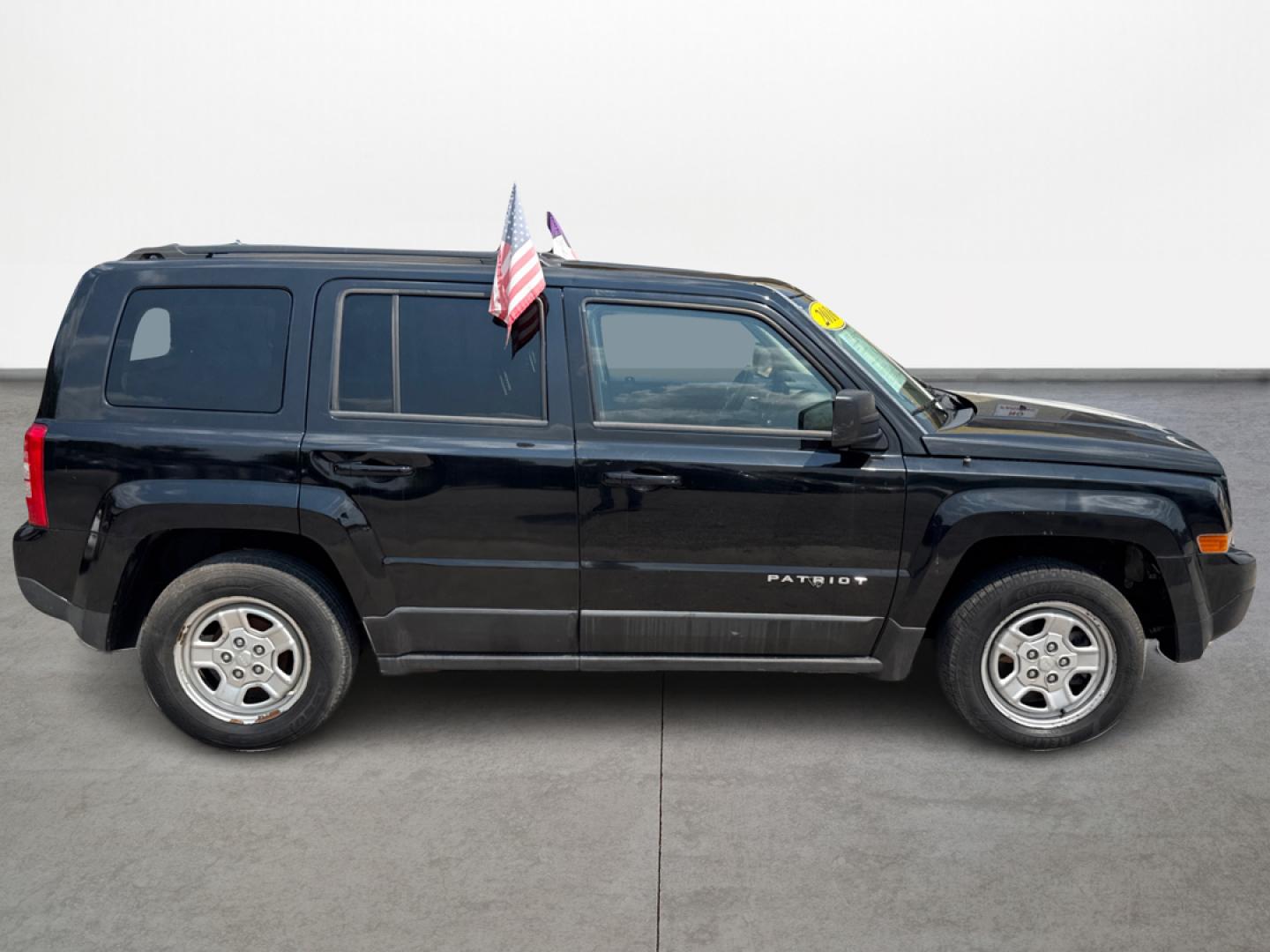 2016 Black Jeep Patriot Sport 2WD (1C4NJPBAXGD) with an 2.0L L4 DOHC 16V engine, located at 16710 Clay Rd., Houston, TX, 77084, (281) 859-7900, 29.834864, -95.656166 - Low Down. Low Payments. - Photo#3