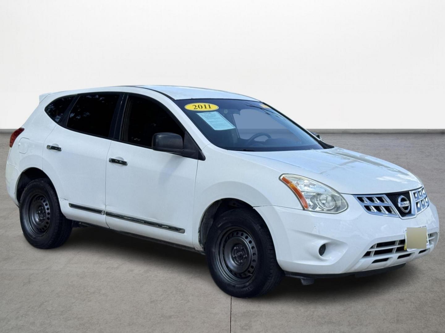 2011 White /Gray Nissan Rogue S 2WD (JN8AS5MT9BW) with an 2.5L L4 DOHC 16V engine, Automatic transmission, located at 16710 Clay Rd., Houston, TX, 77084, (281) 859-7900, 29.834864, -95.656166 - Low Down. Low Payments. - Photo#2