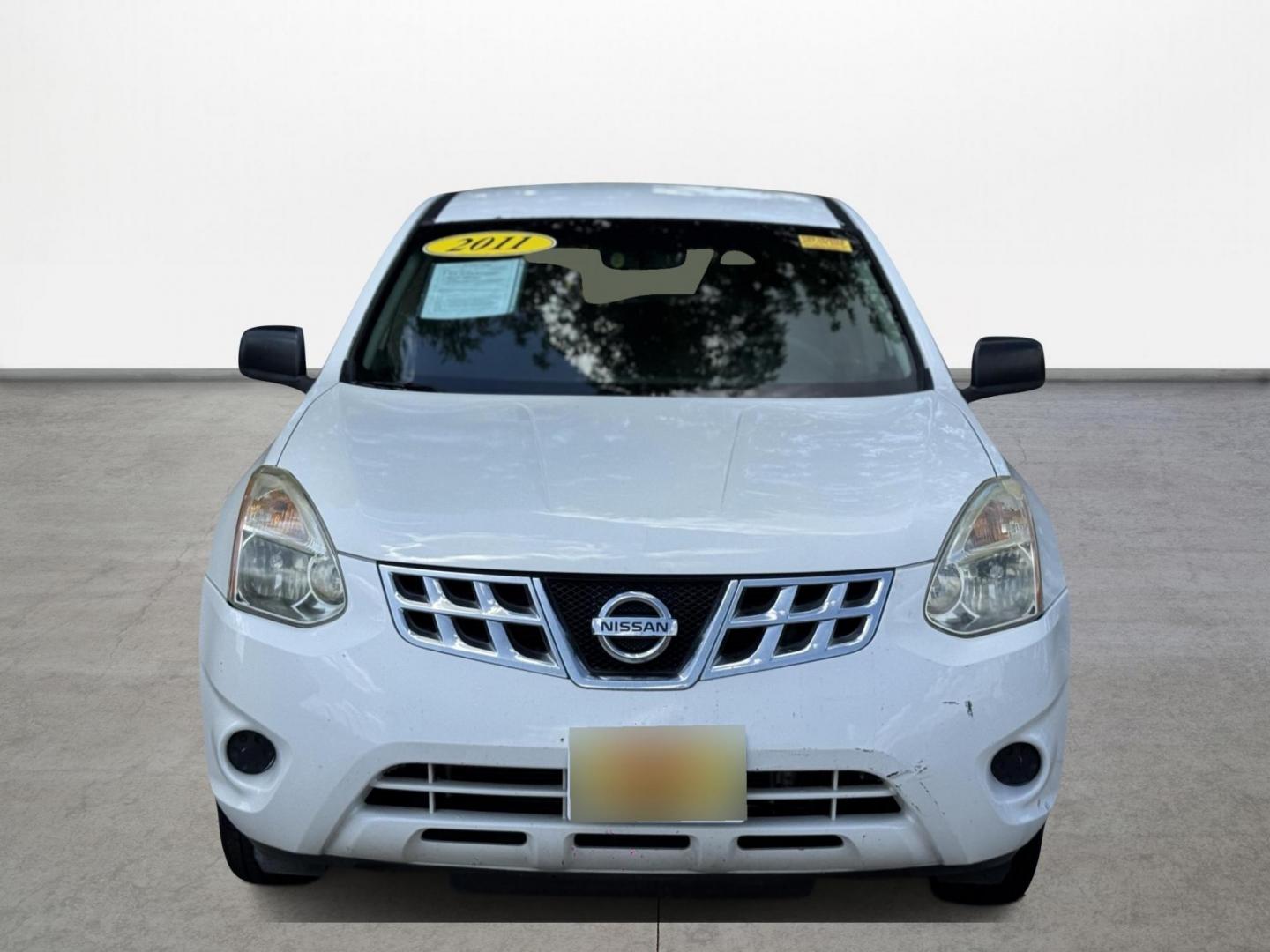 2011 White /Gray Nissan Rogue S 2WD (JN8AS5MT9BW) with an 2.5L L4 DOHC 16V engine, Automatic transmission, located at 16710 Clay Rd., Houston, TX, 77084, (281) 859-7900, 29.834864, -95.656166 - Low Down. Low Payments. - Photo#1