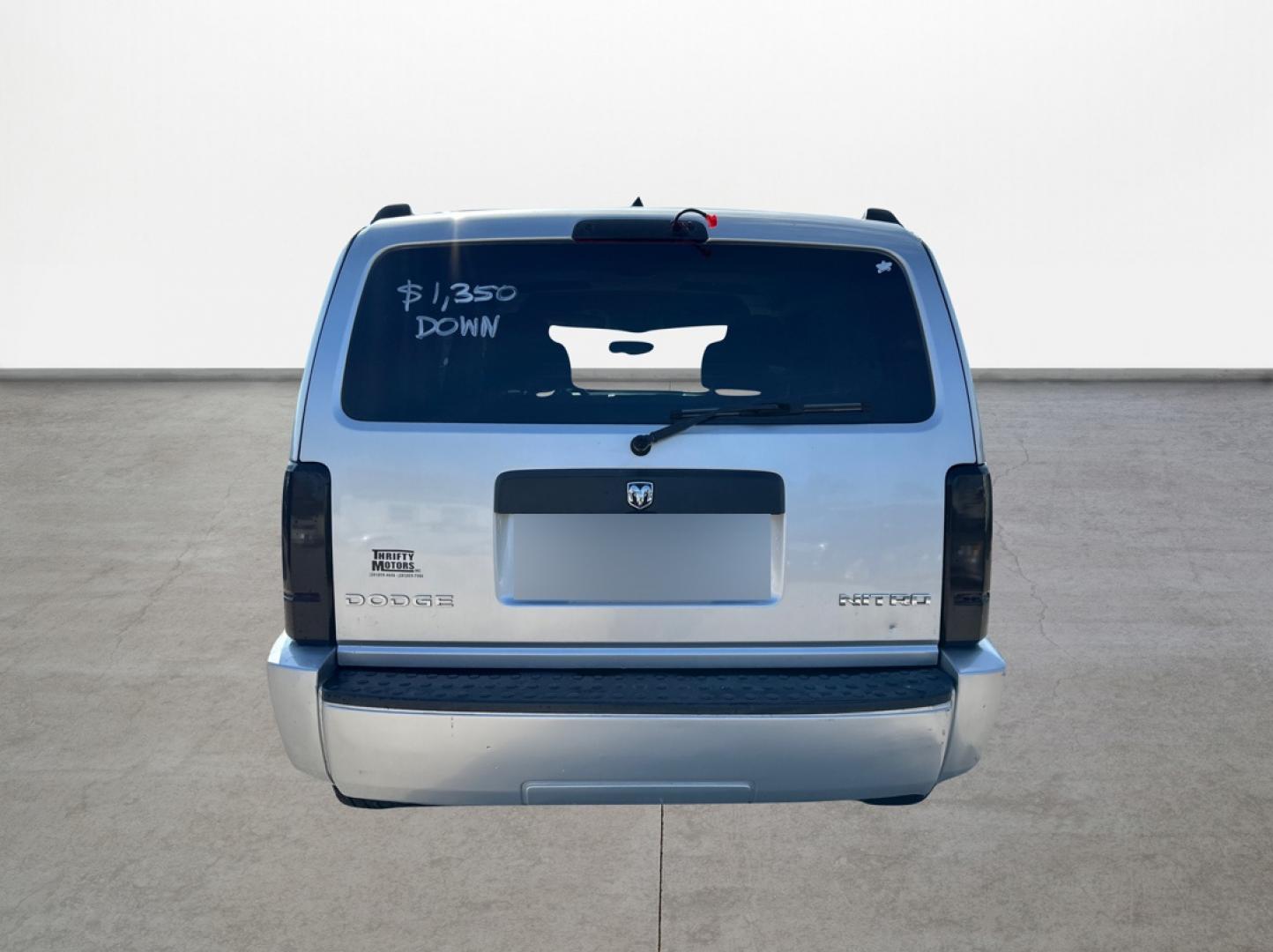 2011 Silver Dodge Nitro Heat 2WD (1D4PT4GK0BW) with an 3.7L V6 SOHC 12V engine, 4-Speed Automatic transmission, located at 16710 Clay Rd., Houston, TX, 77084, (281) 859-7900, 29.834864, -95.656166 - Low Down. Low Payments. - Photo#5