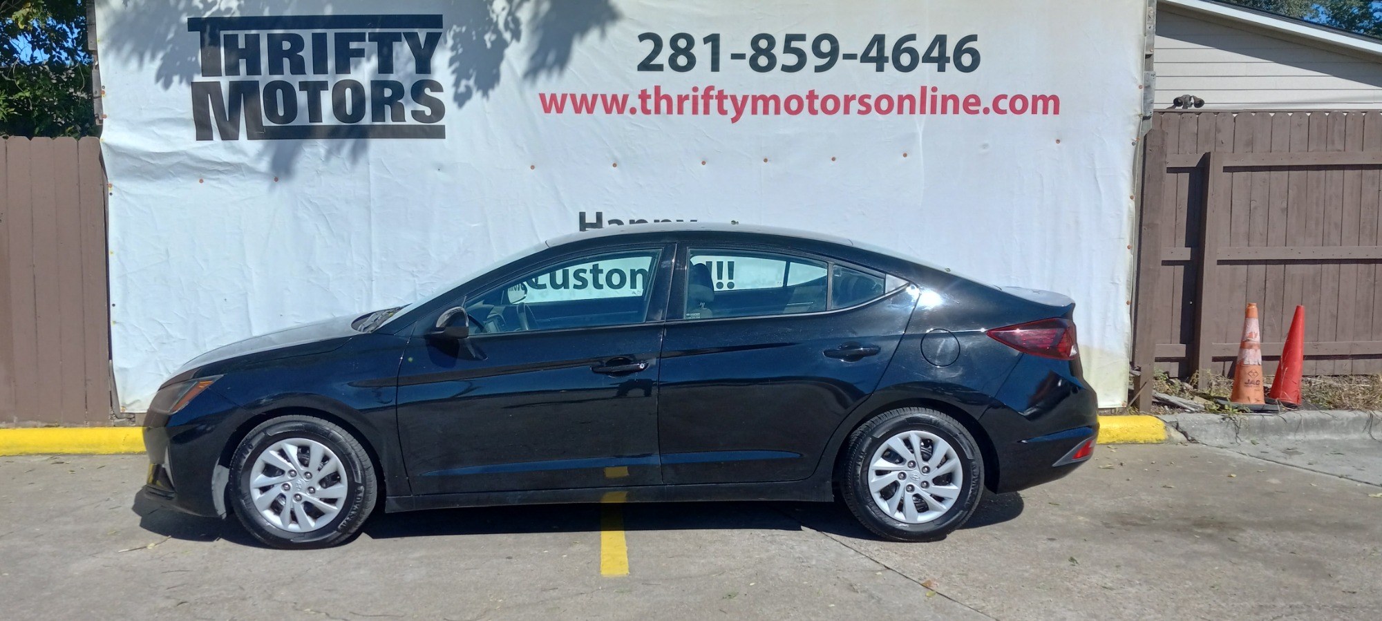 photo of 2019 Hyundai Elantra SE 6AT