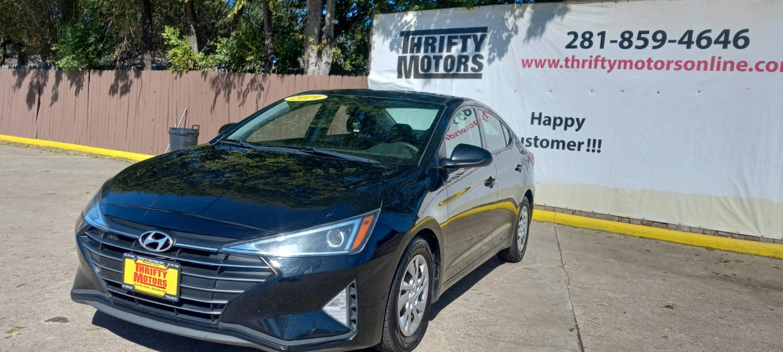 2019 BLACK Hyundai Elantra SE 6AT (5NPD74LF0KH) with an 1.8L L4 DOHC 16V engine, 6A transmission, located at 16710 Clay Rd., Houston, TX, 77084, (281) 859-7900, 29.834864, -95.656166 - Low Down. Low Payments. - Photo #2