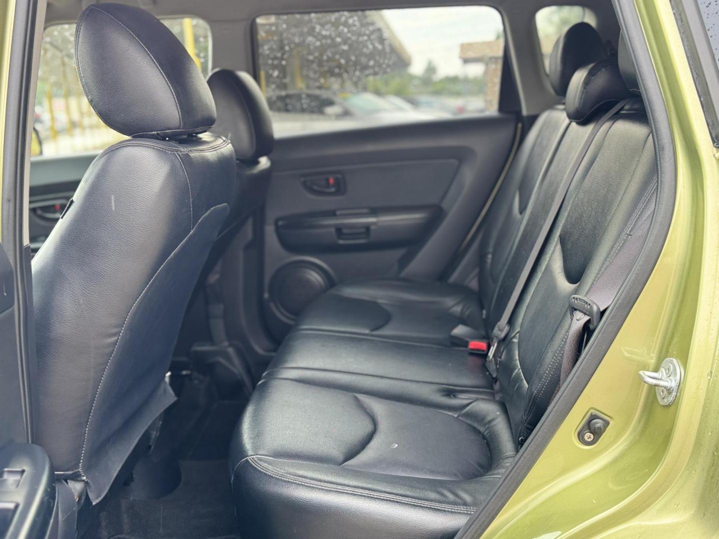 2012 Green /Gray Kia Soul Base (KNDJT2A53C7) with an 1.6L L4 DOHC 16V engine, 5-Speed Automatic transmission, located at 16710 Clay Rd., Houston, TX, 77084, (281) 859-7900, 29.834864, -95.656166 - Low Down. Low Payments. - Photo#11