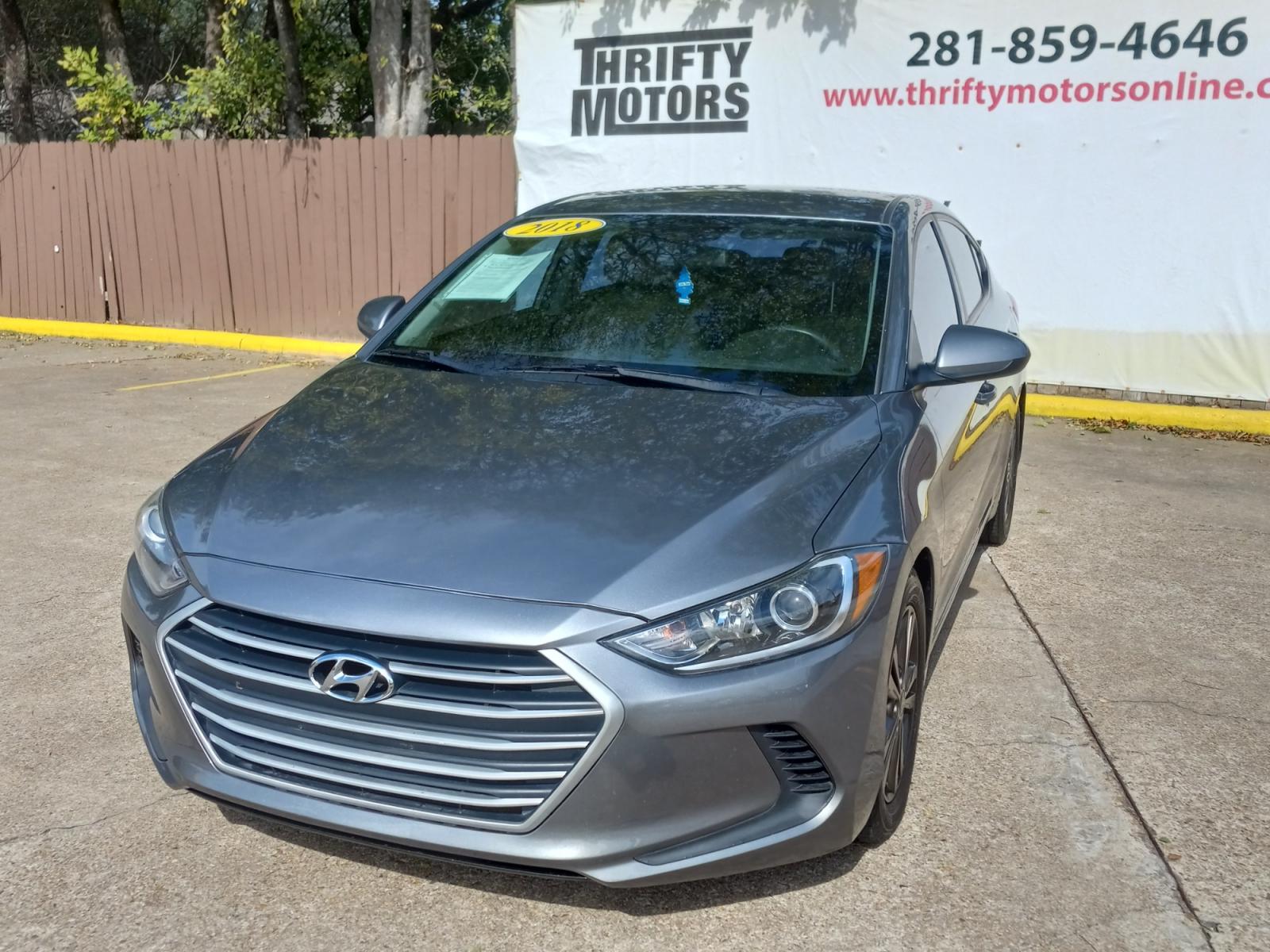 2018 Gray Hyundai Elantra Limited (5NPD84LF6JH) with an 1.8L L4 DOHC 16V engine, 6A transmission, located at 16710 Clay Rd., Houston, TX, 77084, (281) 859-7900, 29.834864, -95.656166 - Low Down. Low Payments. - Photo #2