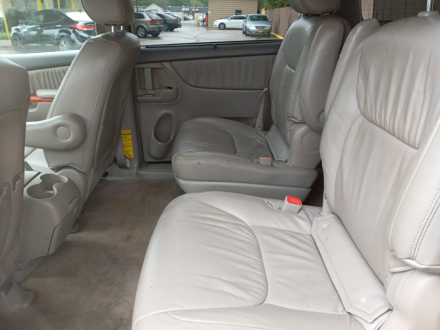2010 Toyota Sienna CE FWD 7 Passenger (5TDYK4CC8AS) with an 3.5L V6 EFI DOHC 24V engine, 5-Speed Automatic transmission, located at 16710 Clay Rd., Houston, TX, 77084, (281) 859-7900, 29.834864, -95.656166 - Low Down. Low Payments. - Photo#5