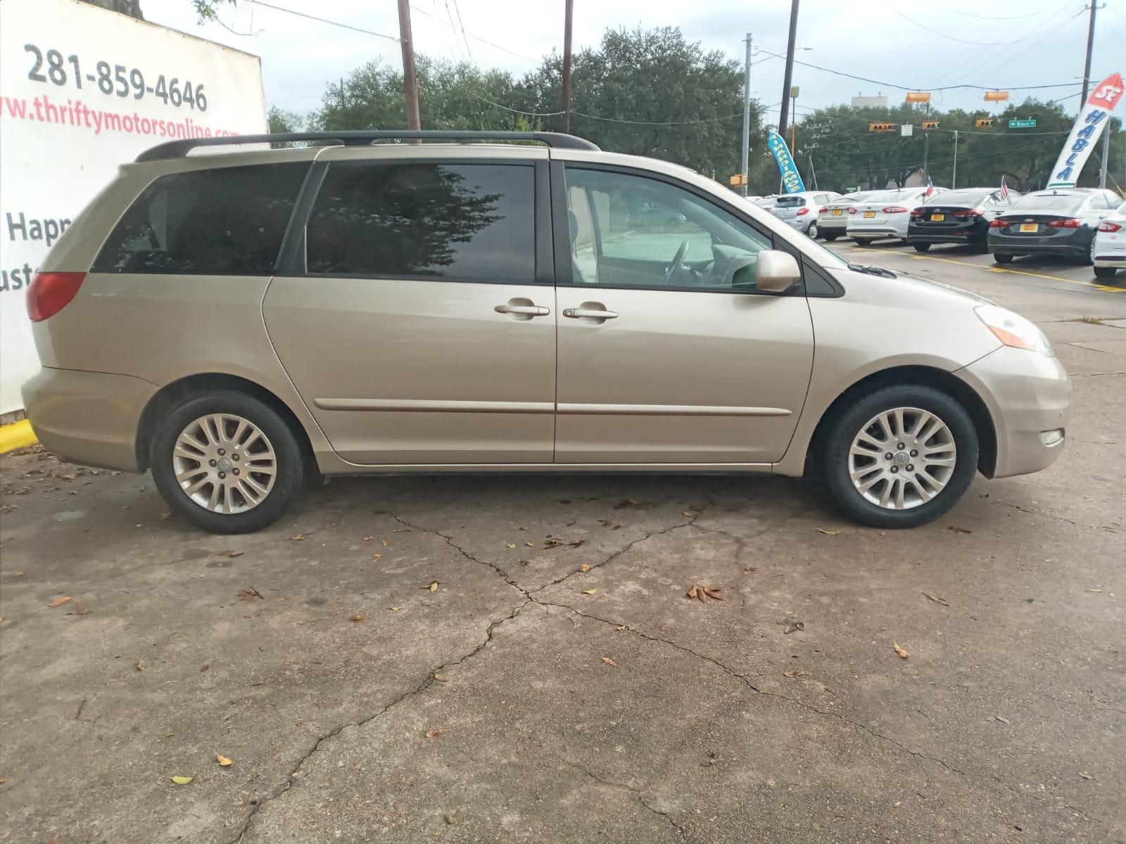 2010 Toyota Sienna CE FWD 7 Passenger (5TDYK4CC8AS) with an 3.5L V6 EFI DOHC 24V engine, 5-Speed Automatic transmission, located at 16710 Clay Rd., Houston, TX, 77084, (281) 859-7900, 29.834864, -95.656166 - Low Down. Low Payments. - Photo #7