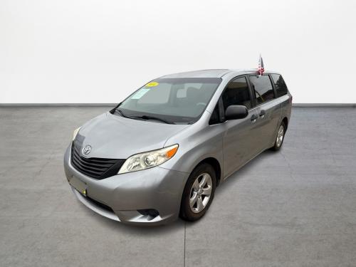 2014 Toyota Sienna FWD 7-Passenger V6