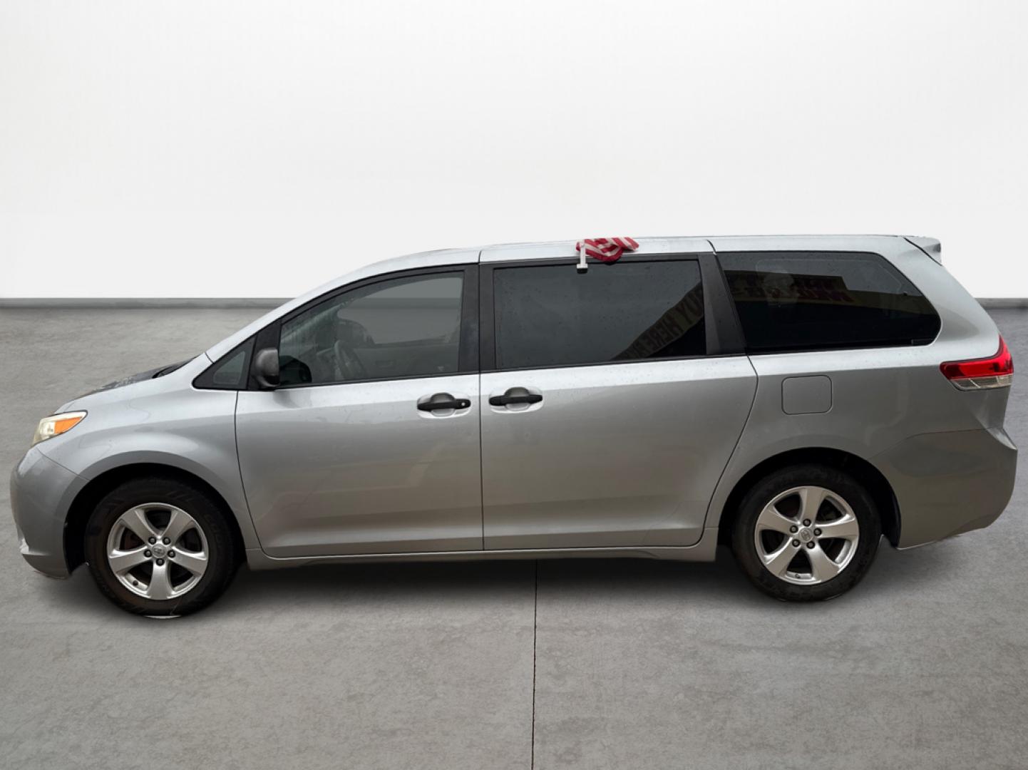 2014 Gray Toyota Sienna FWD 7-Passenger V6 (5TDZK3DC9ES) with an 3.5L V6 EFI DOHC 24V engine, 5-Speed Automatic transmission, located at 16710 Clay Rd., Houston, TX, 77084, (281) 859-7900, 29.834864, -95.656166 - Low Down. Low Payments. - Photo#7