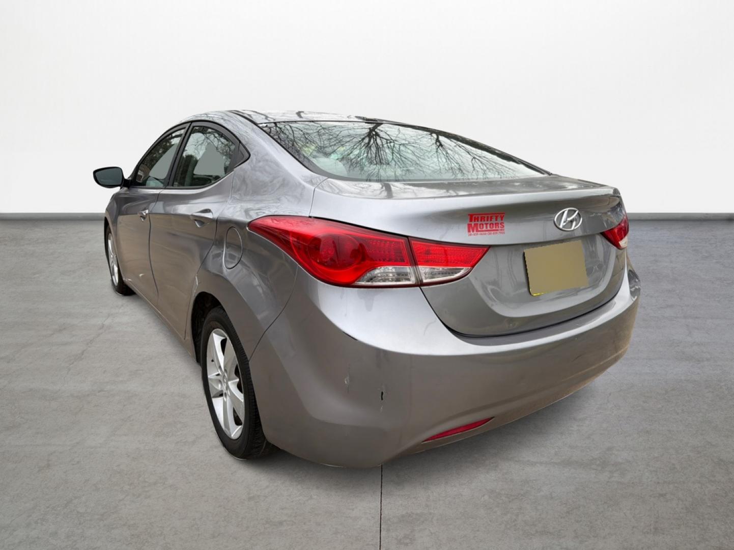 2011 Gray /Gray Hyundai Elantra GLS A/T (KMHDH4AE2BU) with an 1.8L L4 DOHC 16V engine, Automatic 6-Speed transmission, located at 16710 Clay Rd., Houston, TX, 77084, (281) 859-7900, 29.834864, -95.656166 - Low Down. Low Payments. - Photo#6