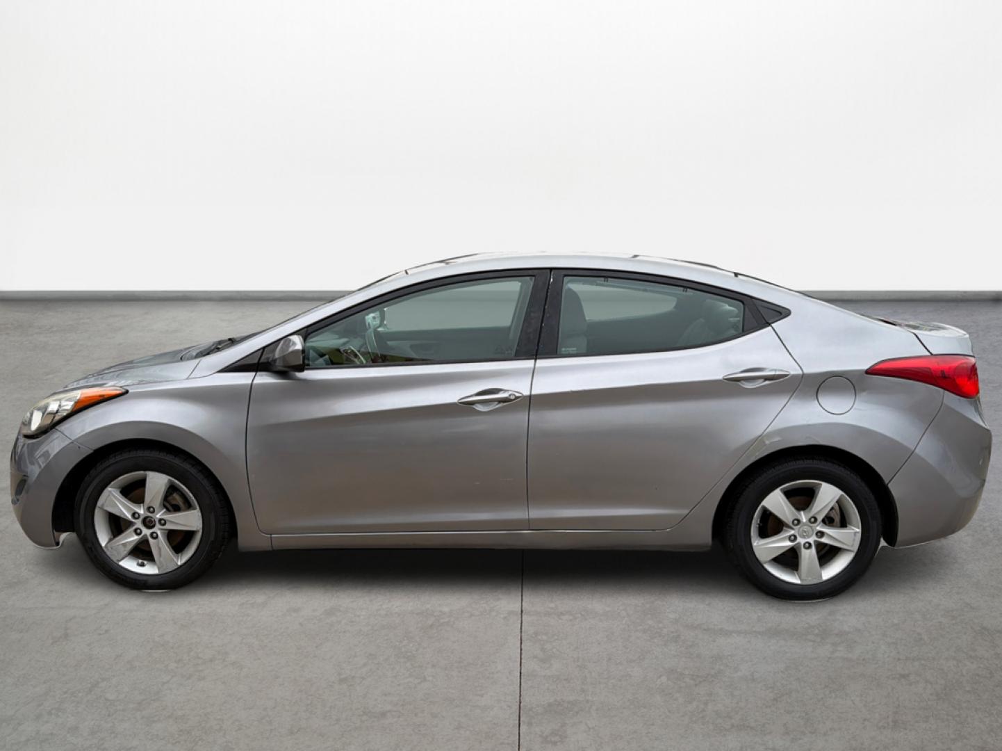 2011 Gray /Gray Hyundai Elantra GLS A/T (KMHDH4AE2BU) with an 1.8L L4 DOHC 16V engine, Automatic 6-Speed transmission, located at 16710 Clay Rd., Houston, TX, 77084, (281) 859-7900, 29.834864, -95.656166 - Low Down. Low Payments. - Photo#7