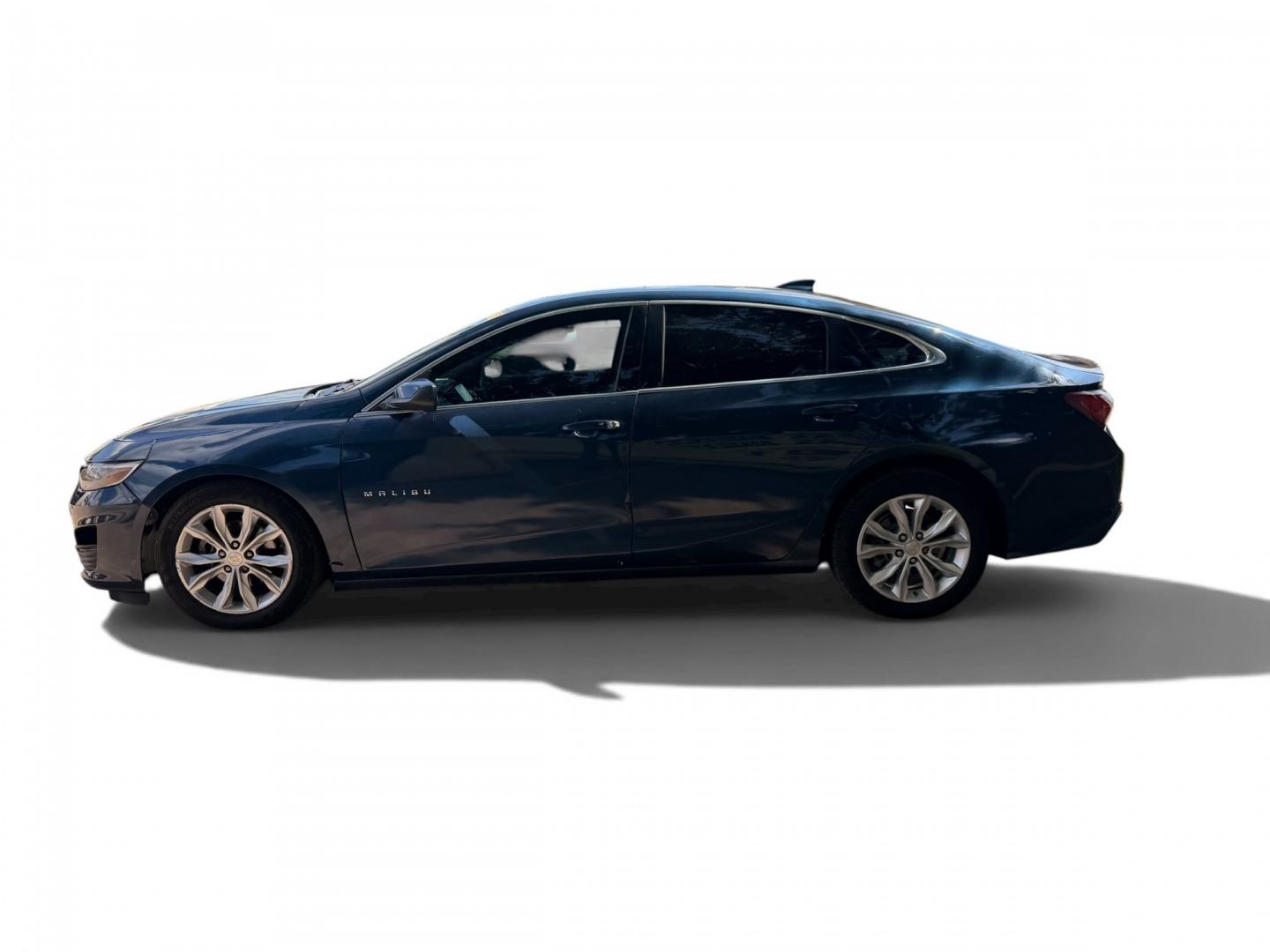 2019 Blue Chevrolet Malibu LT (1G1ZD5ST3KF) with an 1.5L L4 DOHC 16V engine, 6A transmission, located at 16710 Clay Rd., Houston, TX, 77084, (281) 859-7900, 29.834864, -95.656166 - Low Down. Low Payments.- Photo#4