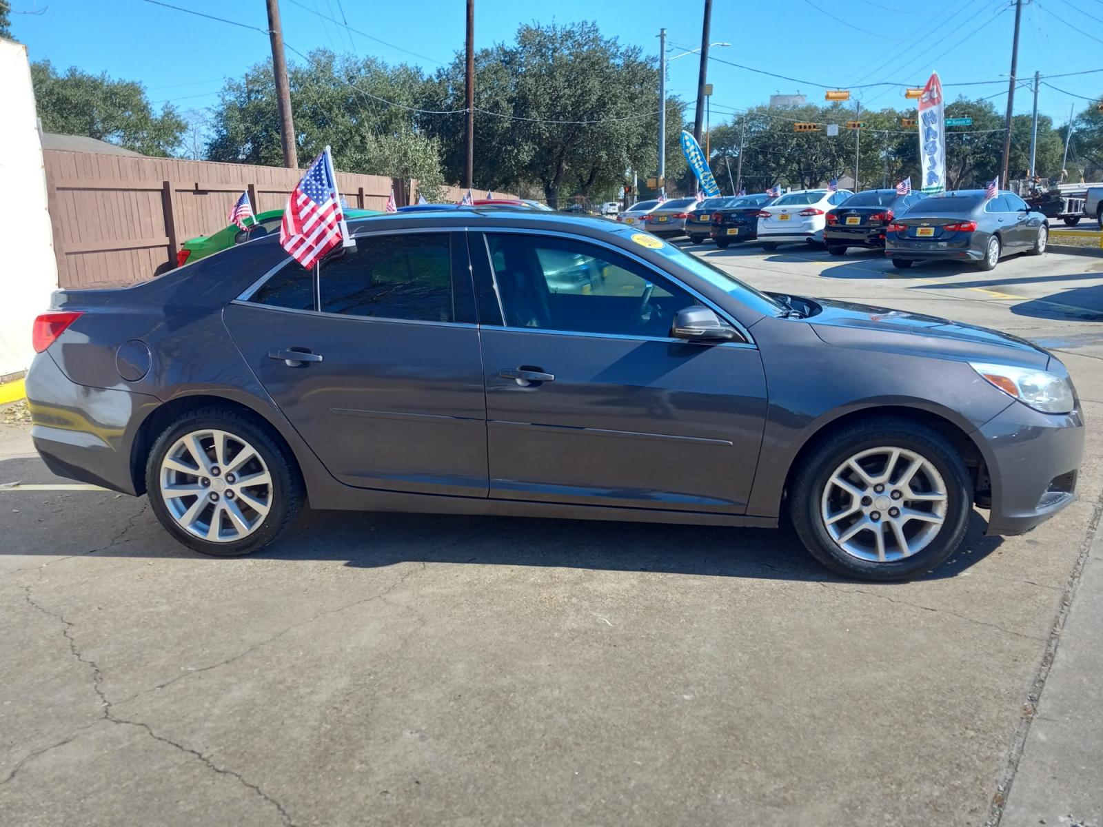 2013 Gray Chevrolet Malibu 1LT (1G11C5SA1DF) with an 2.5L L4 DOHC 16V engine, 6-Speed Automatic transmission, located at 16710 Clay Rd., Houston, TX, 77084, (281) 859-7900, 29.834864, -95.656166 - Low Down. Low Payments. - Photo #4