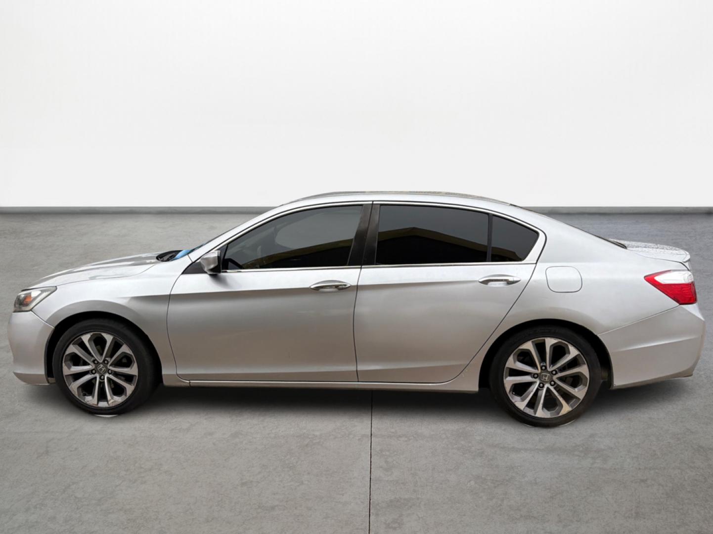 2015 Silver Honda Accord Sport Sedan CVT (1HGCR2F50FA) with an 2.4L L4 DOHC 16V engine, Continuously Variable Transmission transmission, located at 16710 Clay Rd., Houston, TX, 77084, (281) 859-7900, 29.834864, -95.656166 - Low Down. Low Payments. - Photo#7