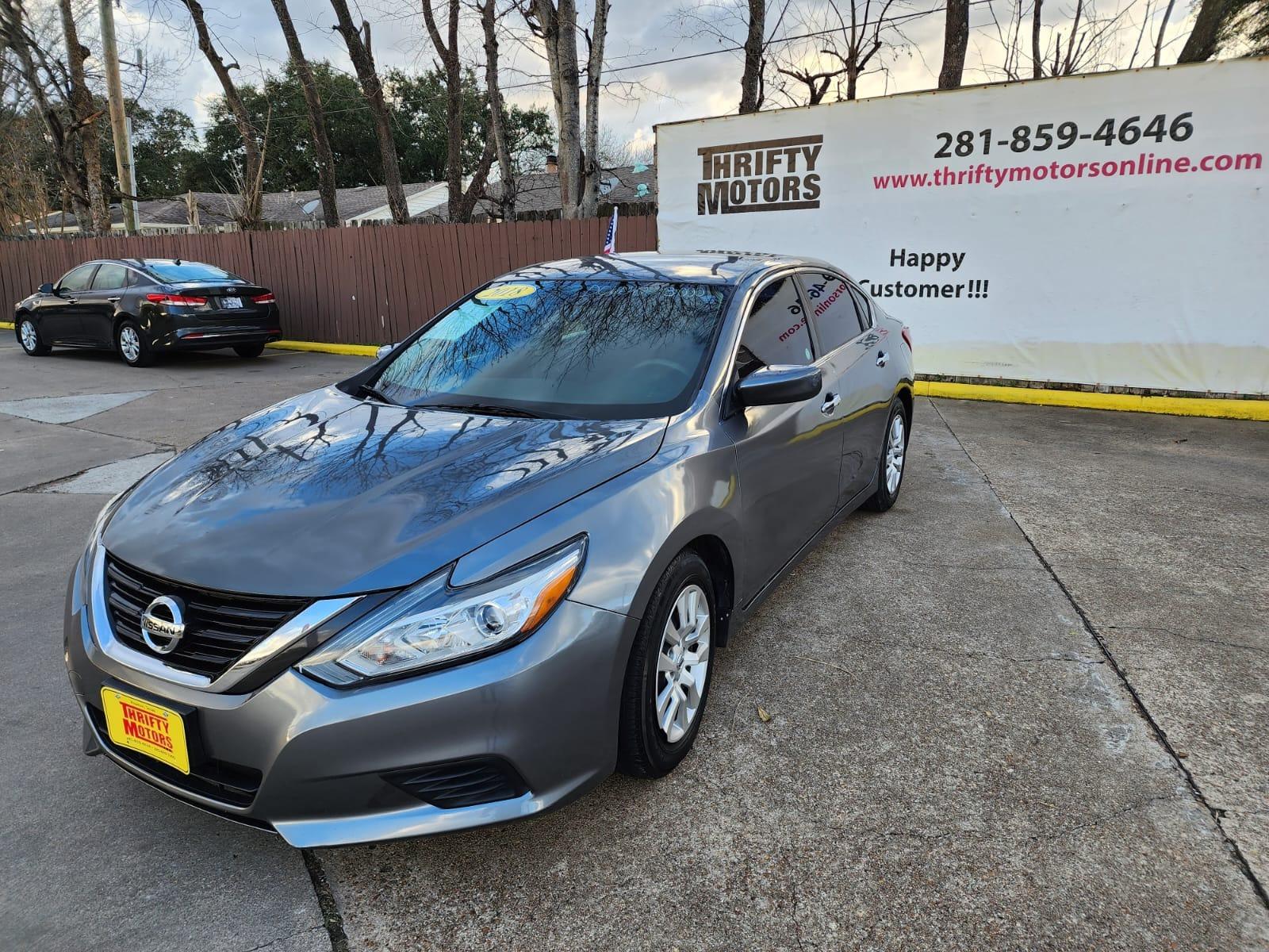 2018 Silver Nissan Altima 2.5 (1N4AL3AP4JC) with an 2.5L L4 DOHC 16V engine, CVT transmission, located at 16710 Clay Rd., Houston, TX, 77084, (281) 859-7900, 29.834864, -95.656166 - Low Down. Low Payments. - Photo #8