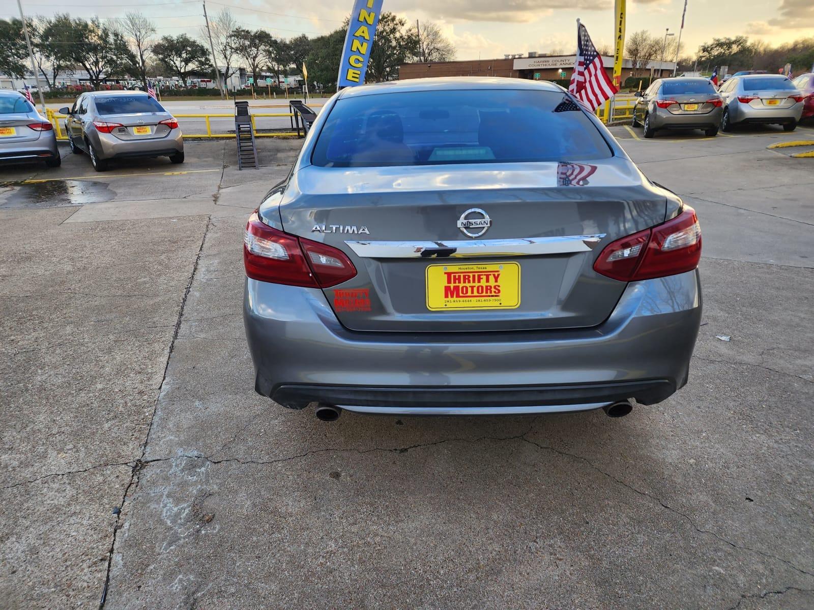2018 Silver Nissan Altima 2.5 (1N4AL3AP4JC) with an 2.5L L4 DOHC 16V engine, CVT transmission, located at 16710 Clay Rd., Houston, TX, 77084, (281) 859-7900, 29.834864, -95.656166 - Low Down. Low Payments. - Photo #3