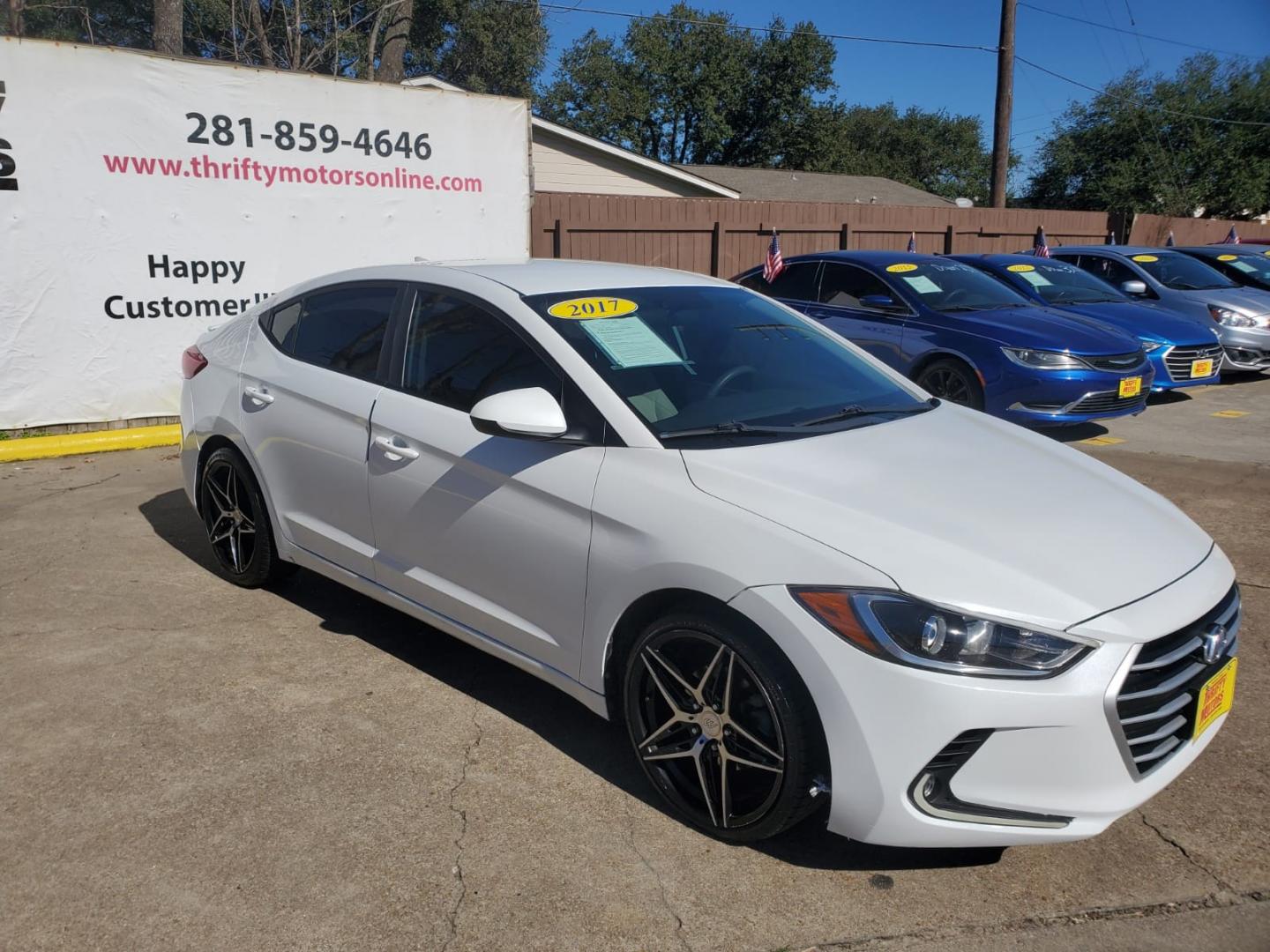 2017 White /Gray Hyundai Elantra SE 6AT (5NPD74LF0HH) with an 1.8L L4 DOHC 16V engine, Automatic 6-Speed transmission, located at 16710 Clay Rd., Houston, TX, 77084, (281) 859-7900, 29.834864, -95.656166 - Low Down. Low Payments. - Photo#1