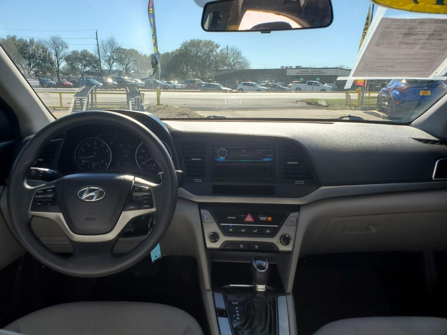 2017 White /Gray Hyundai Elantra SE 6AT (5NPD74LF0HH) with an 1.8L L4 DOHC 16V engine, Automatic 6-Speed transmission, located at 16710 Clay Rd., Houston, TX, 77084, (281) 859-7900, 29.834864, -95.656166 - Low Down. Low Payments. - Photo#8