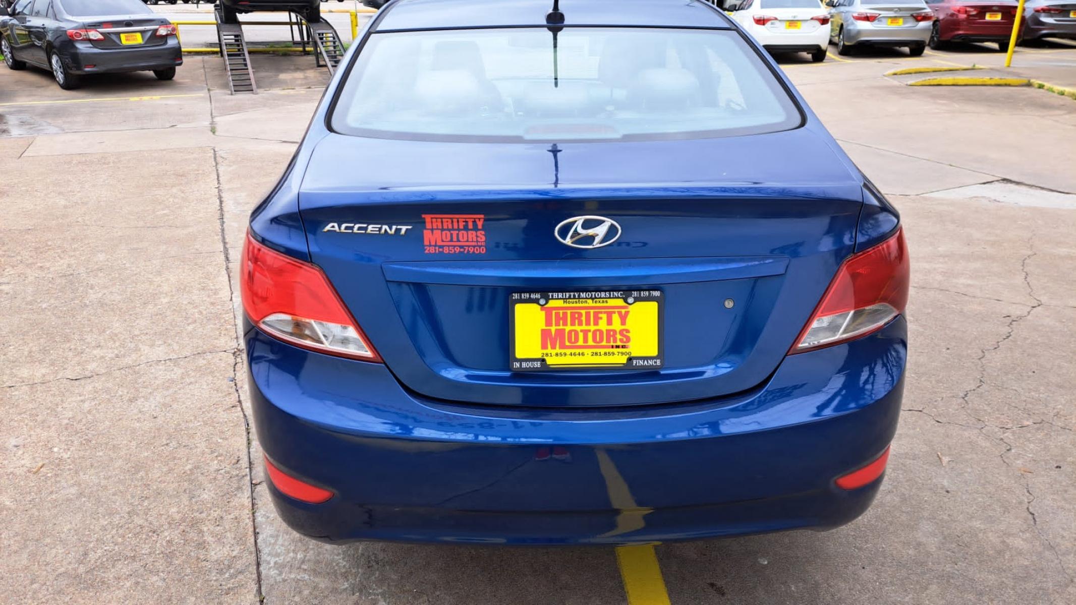 2016 Blue Hyundai Accent SE 4-Door 6A (KMHCT4AE8GU) with an 1.6L L4 DOHC 16V engine, 6A transmission, located at 16710 Clay Rd., Houston, TX, 77084, (281) 859-7900, 29.834864, -95.656166 - Low Down. Low Payments. - Photo #5