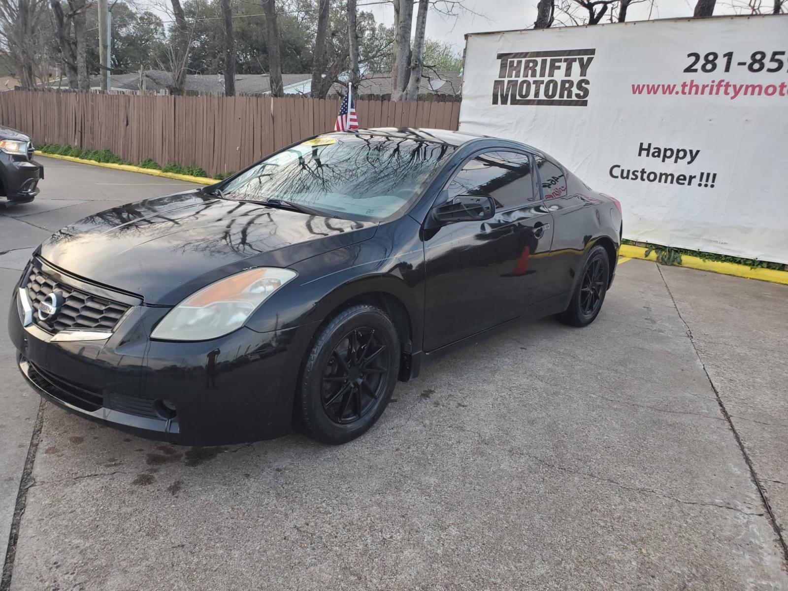 2008 Black Nissan Altima 2.5 S Coupe (1N4AL24E28C) with an 2.5L L4 DOHC 16V engine, located at 16710 Clay Rd., Houston, TX, 77084, (281) 859-7900, 29.834864, -95.656166 - Carro de Cash - Photo #2