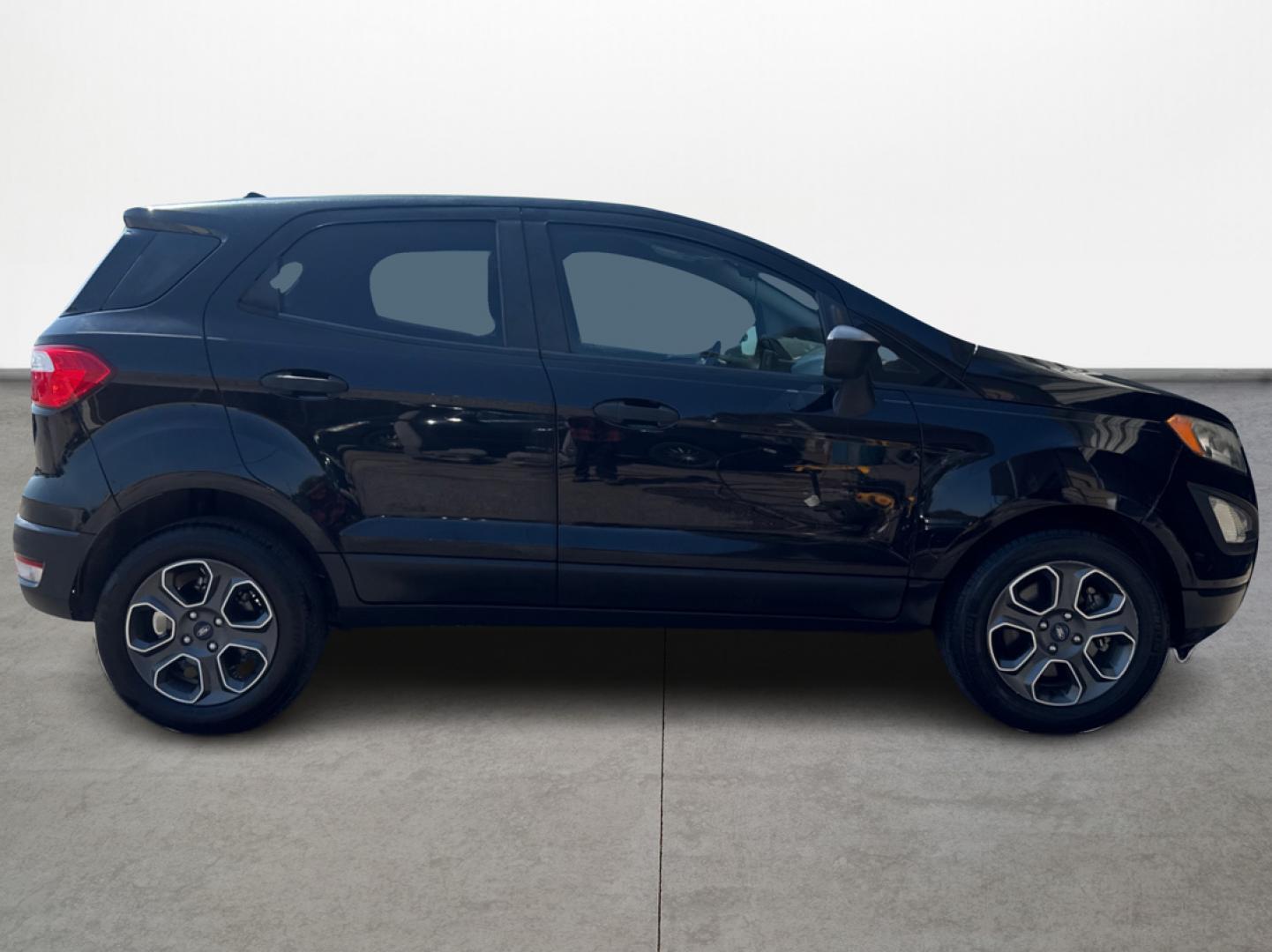 2020 Black Ford EcoSport S (MAJ3S2FE4LC) with an 1.0L L3 engine, 6A transmission, located at 16710 Clay Rd., Houston, TX, 77084, (281) 859-7900, 29.834864, -95.656166 - Low Down. Low Payments. - Photo#2