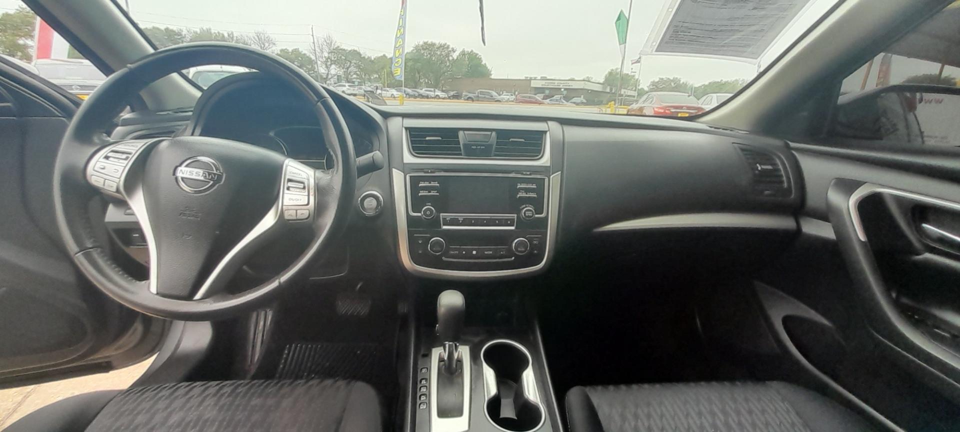2017 Gray Nissan Altima 2.5 S (1N4AL3AP4HC) with an 2.5L L4 DOHC 16V engine, CVT transmission, located at 16710 Clay Rd., Houston, TX, 77084, (281) 859-7900, 29.834864, -95.656166 - Photo#8