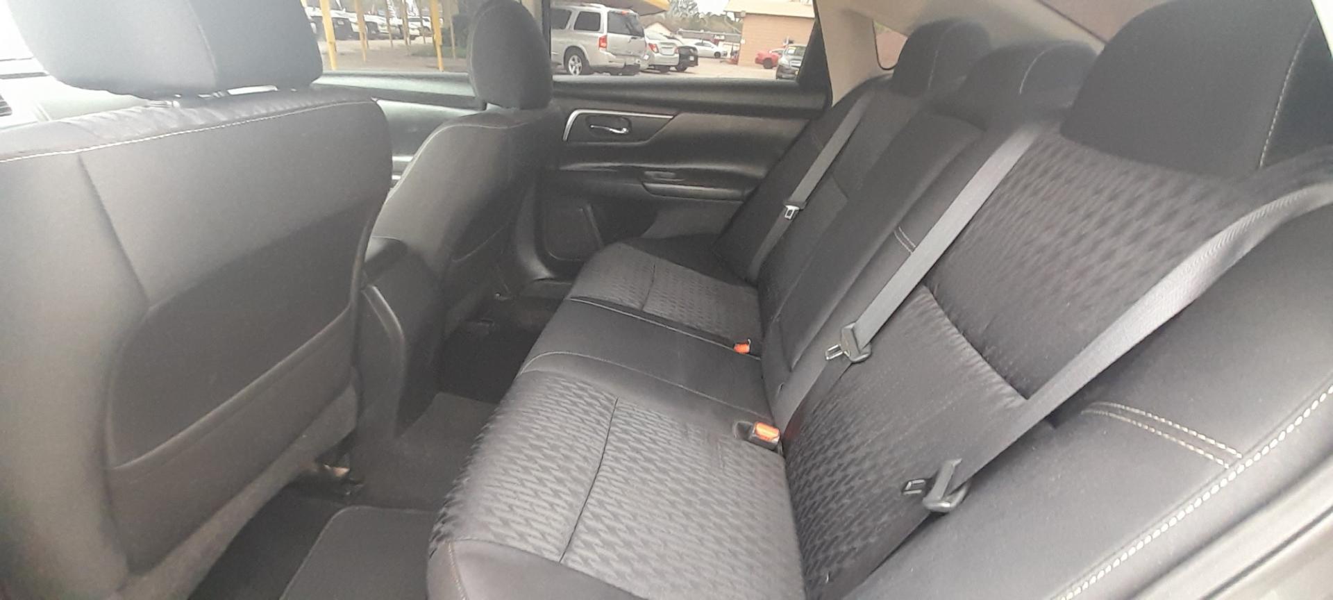 2017 Gray Nissan Altima 2.5 S (1N4AL3AP4HC) with an 2.5L L4 DOHC 16V engine, CVT transmission, located at 16710 Clay Rd., Houston, TX, 77084, (281) 859-7900, 29.834864, -95.656166 - Photo#7