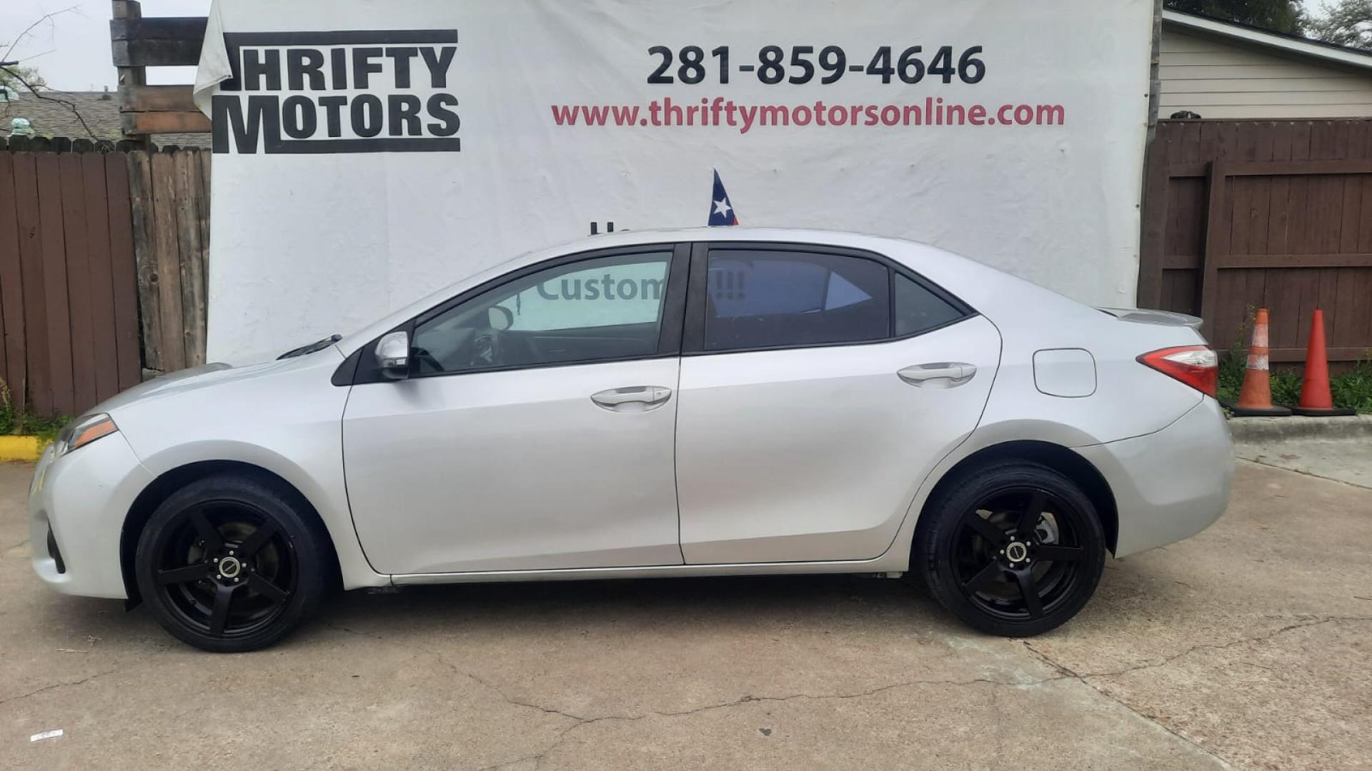 2014 Gray Toyota Corolla L 4-Speed AT (2T1BURHE8EC) with an 1.8L L4 DOHC 16V engine, 4-Speed Automatic transmission, located at 16710 Clay Rd., Houston, TX, 77084, (281) 859-7900, 29.834864, -95.656166 - Photo#0