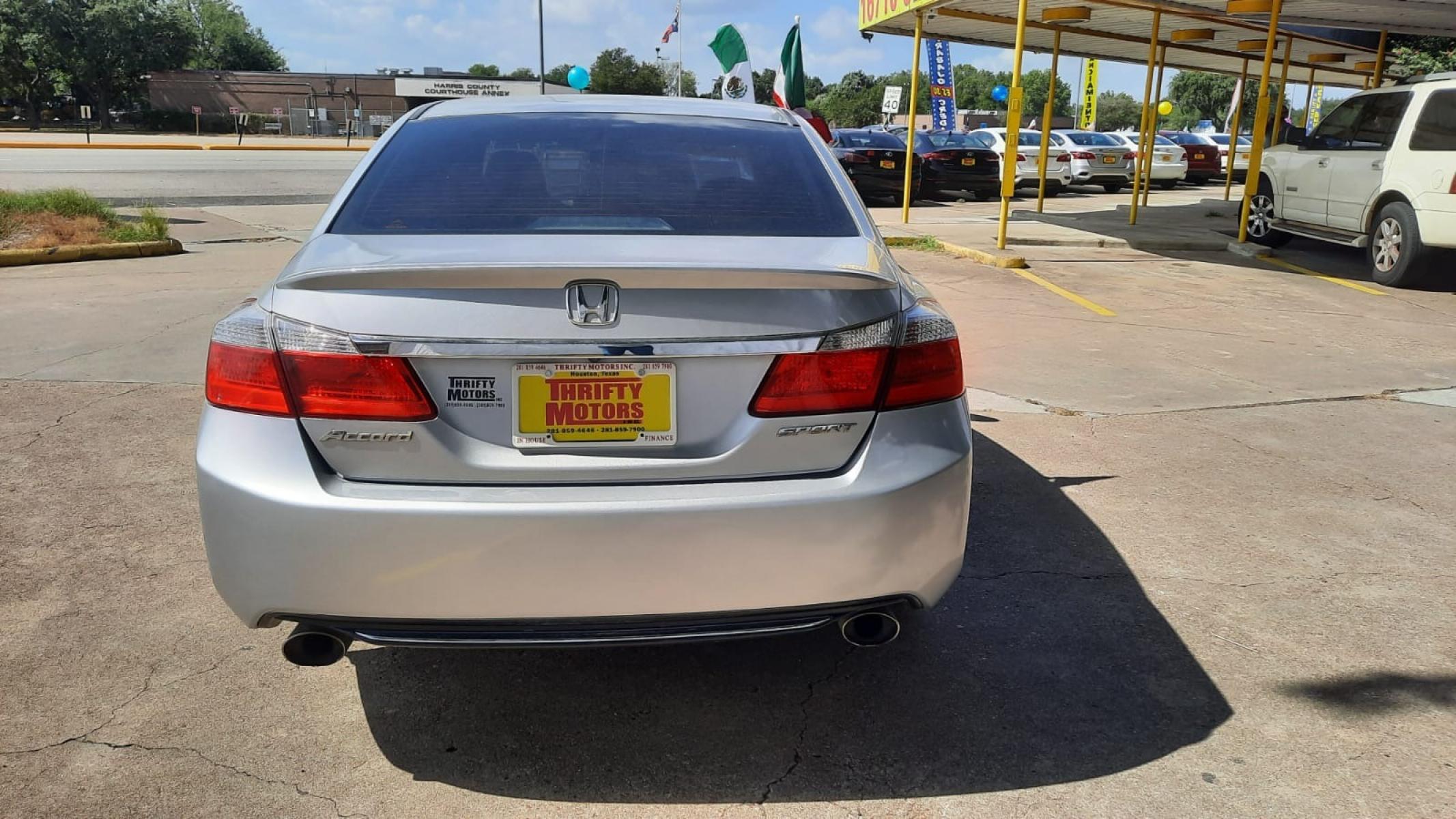 2013 Honda Accord Sport Sedan CVT (1HGCR2F52DA) with an 2.4L L4 DOHC 16V engine, Continuously Variable Transmission transmission, located at 16710 Clay Rd., Houston, TX, 77084, (281) 859-7900, 29.834864, -95.656166 - Photo #5