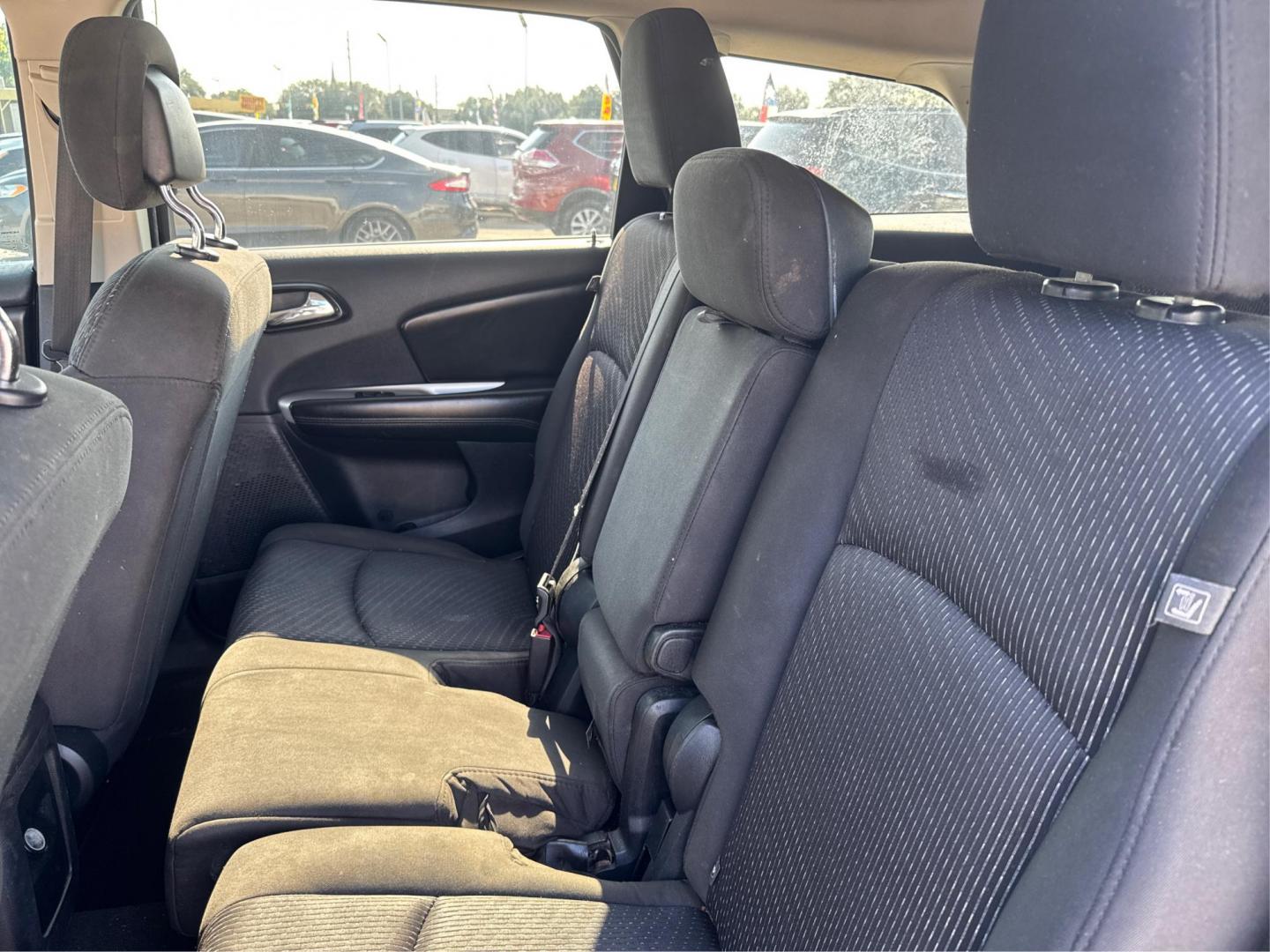 2016 Dodge Journey SXT (3C4PDCBB7GT) with an 2.4L L6 DOHC 16V engine, 4A transmission, located at 16710 Clay Rd., Houston, TX, 77084, (281) 859-7900, 29.834864, -95.656166 - Photo#9