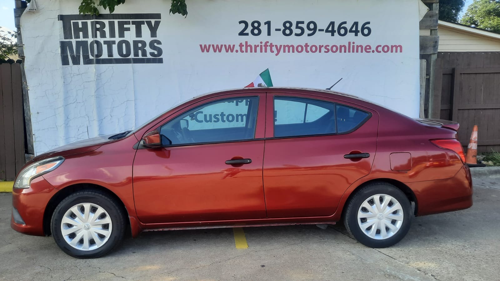 photo of 2018 Nissan Versa 1.6 SL Sedan