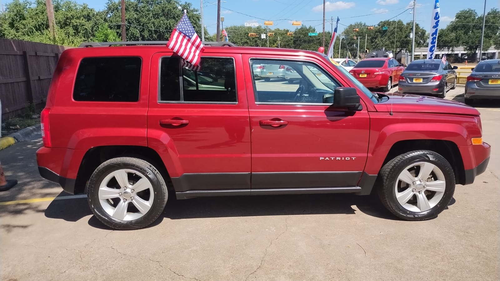 photo of 2014 Jeep Patriot Latitude 2WD