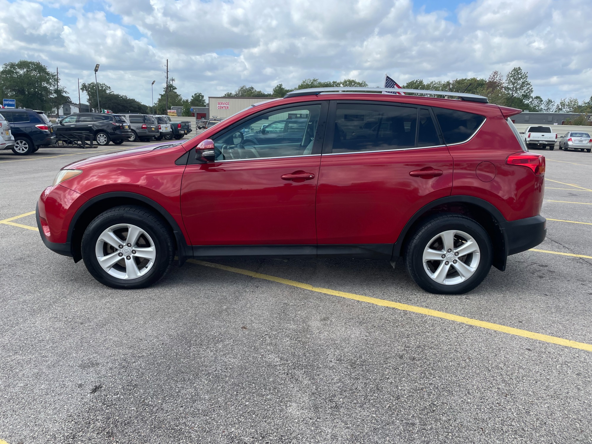 photo of 2013 Toyota RAV4 XLE FWD