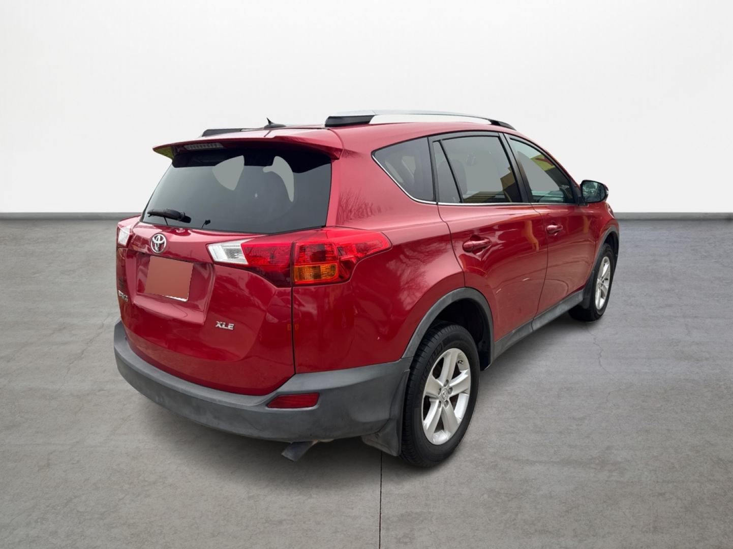 2013 Toyota RAV4 XLE FWD (2T3WFREV3DW) with an 2.5L L4 DOHC 16V engine, 6-Speed Automatic transmission, located at 16710 Clay Rd., Houston, TX, 77084, (281) 859-7900, 29.834864, -95.656166 - Photo#7