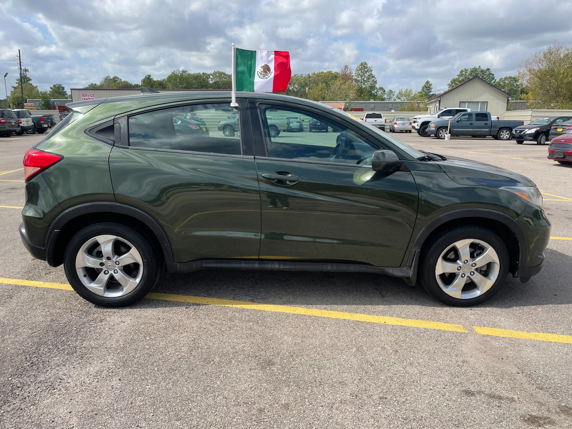 photo of 2016 Honda HR-V LX 2WD CVT