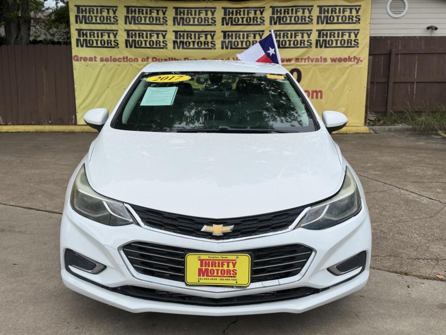 2017 White /black Chevrolet Cruze (1G1BF5SM9H7) , located at 16710 Clay Rd., Houston, TX, 77084, (281) 859-7900, 29.834864, -95.656166 - Photo#19