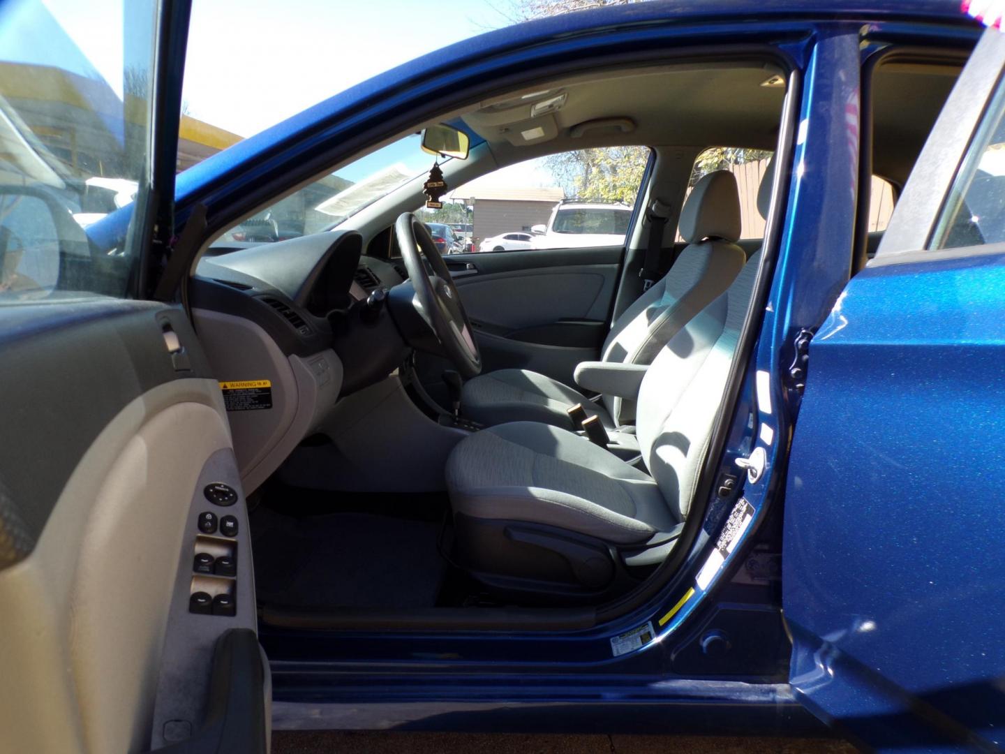 2017 Blue /Gray Hyundai Accent SE 4-Door 6M (KMHCT4AE1HU) with an 1.6L L4 DOHC 16V engine, Automatic 6-Speed transmission, located at 16710 Clay Rd., Houston, TX, 77084, (281) 859-7900, 29.834864, -95.656166 - Photo#15