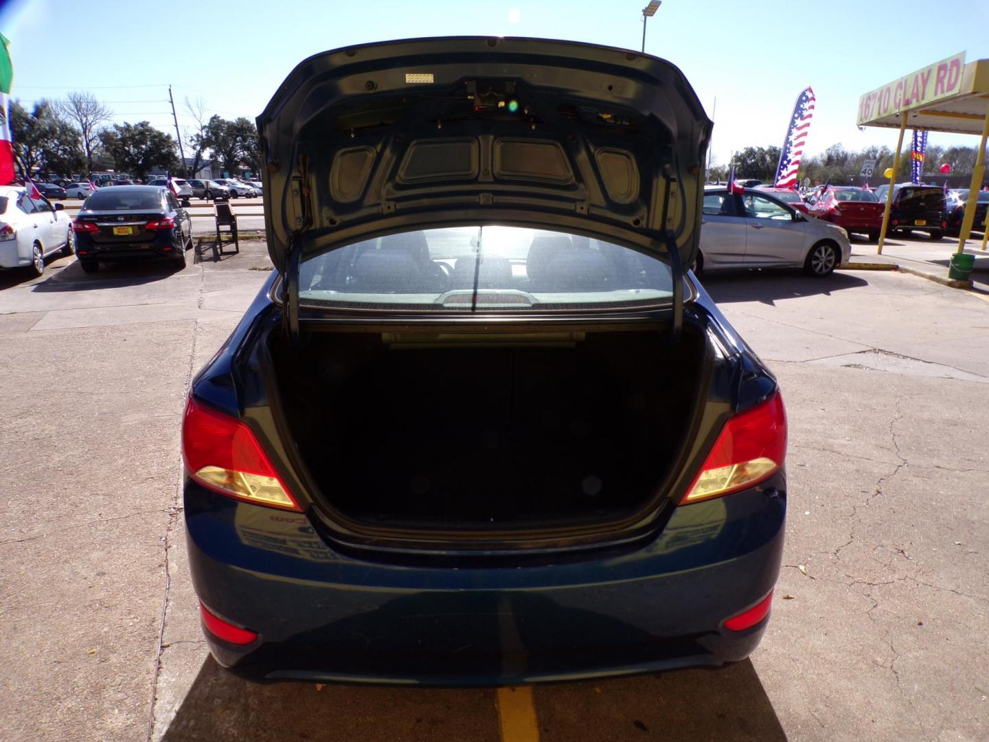 2017 Blue /Gray Hyundai Accent SE 4-Door 6M (KMHCT4AE1HU) with an 1.6L L4 DOHC 16V engine, Automatic 6-Speed transmission, located at 16710 Clay Rd., Houston, TX, 77084, (281) 859-7900, 29.834864, -95.656166 - Photo#19