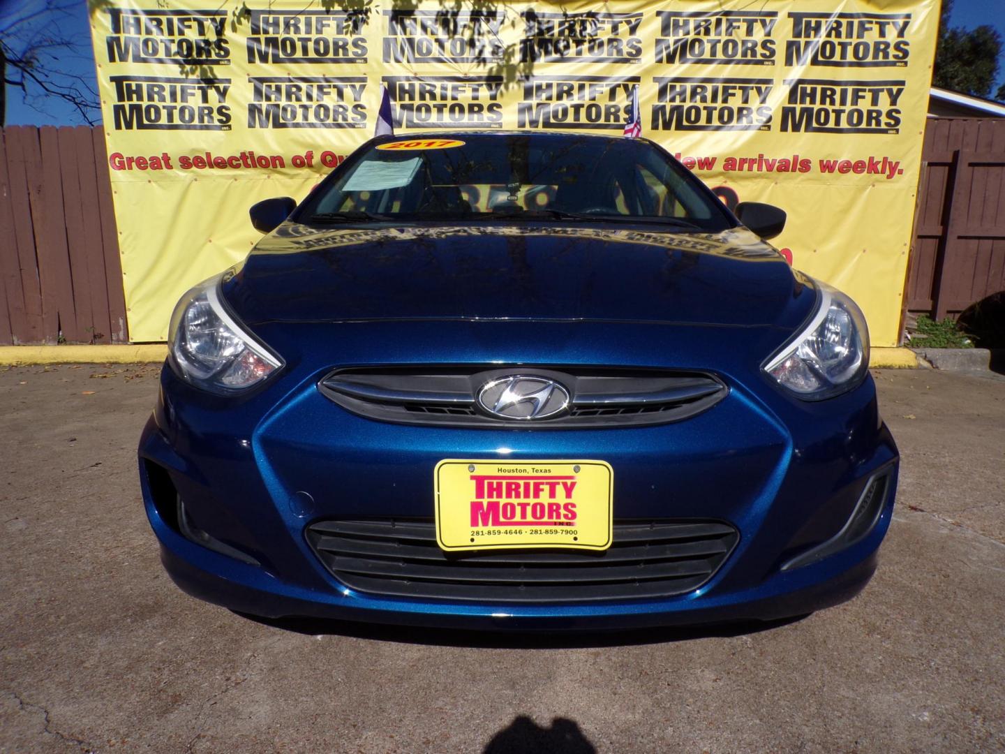 2017 Blue /Gray Hyundai Accent SE 4-Door 6M (KMHCT4AE1HU) with an 1.6L L4 DOHC 16V engine, Automatic 6-Speed transmission, located at 16710 Clay Rd., Houston, TX, 77084, (281) 859-7900, 29.834864, -95.656166 - Photo#4