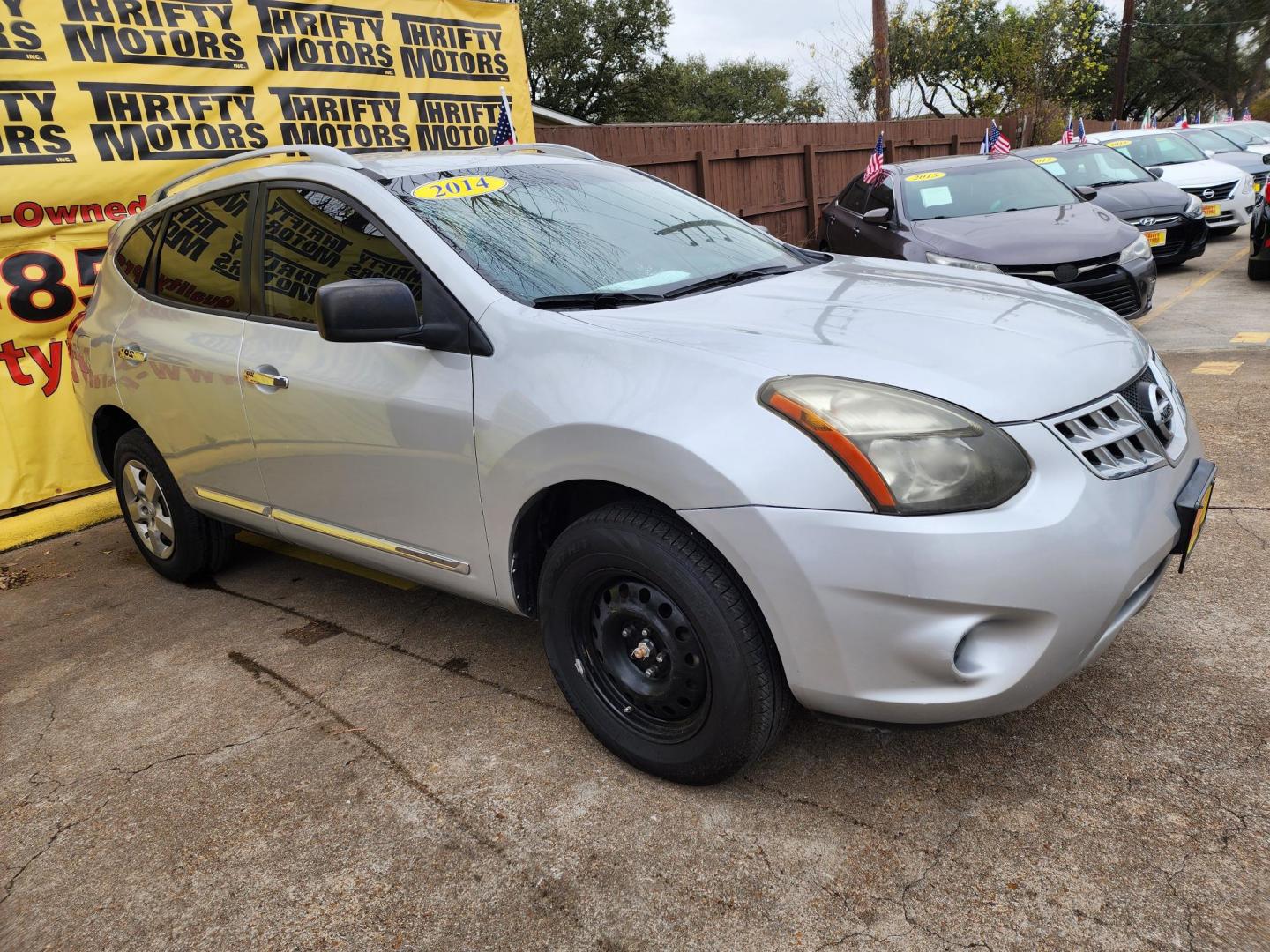 2014 Silver /Gray Nissan Rogue (JN8AS5MT4EW) , Automatic transmission, located at 16710 Clay Rd., Houston, TX, 77084, (281) 859-7900, 29.834864, -95.656166 - Photo#2