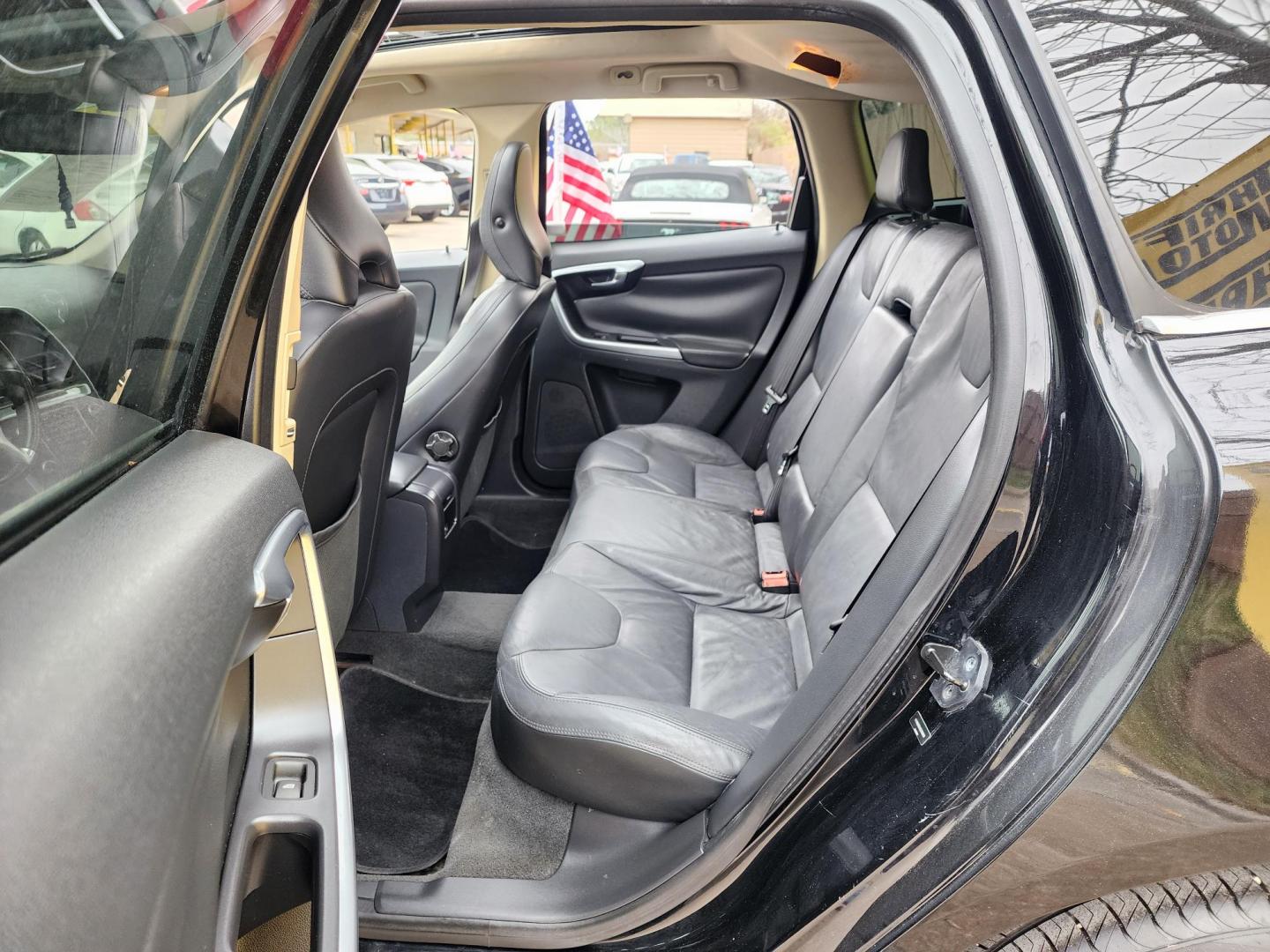 2013 Black /Gray Volvo XC60 (YV4902DZ4D2) , Automatic transmission, located at 16710 Clay Rd., Houston, TX, 77084, (281) 859-7900, 29.834864, -95.656166 - Photo#12